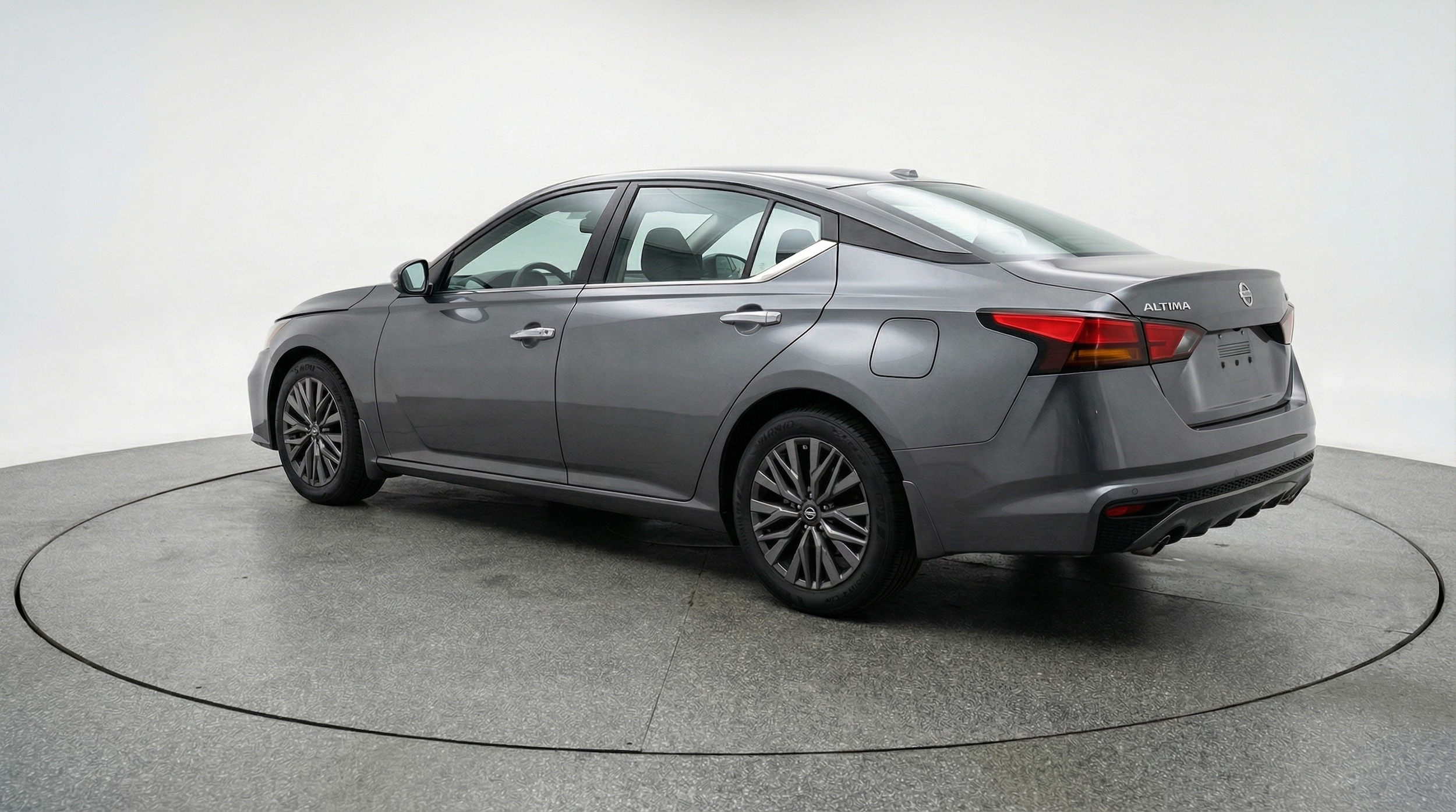 Thumbnail: 2025 Nissan Altima - 5