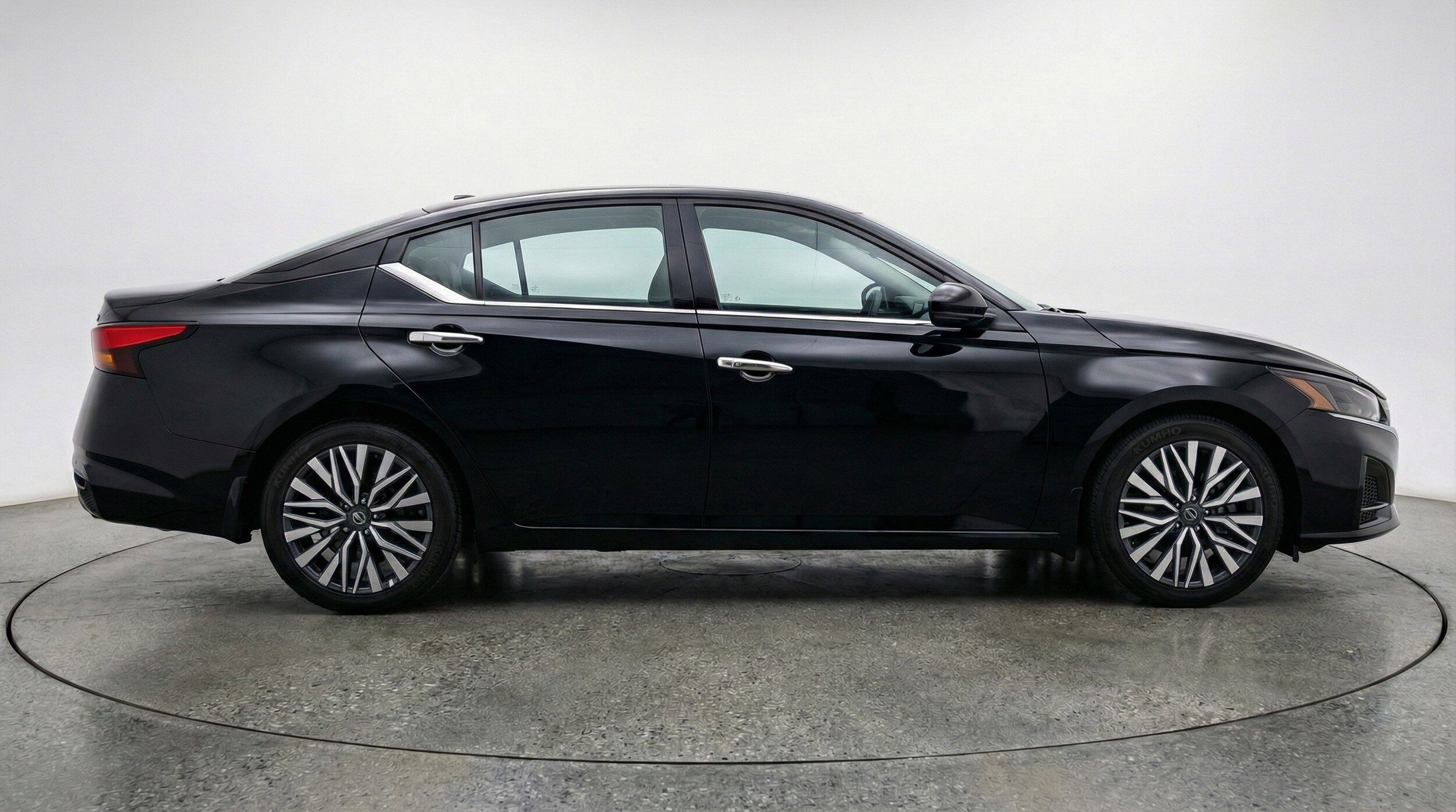 Thumbnail: 2025 Nissan Altima - 11