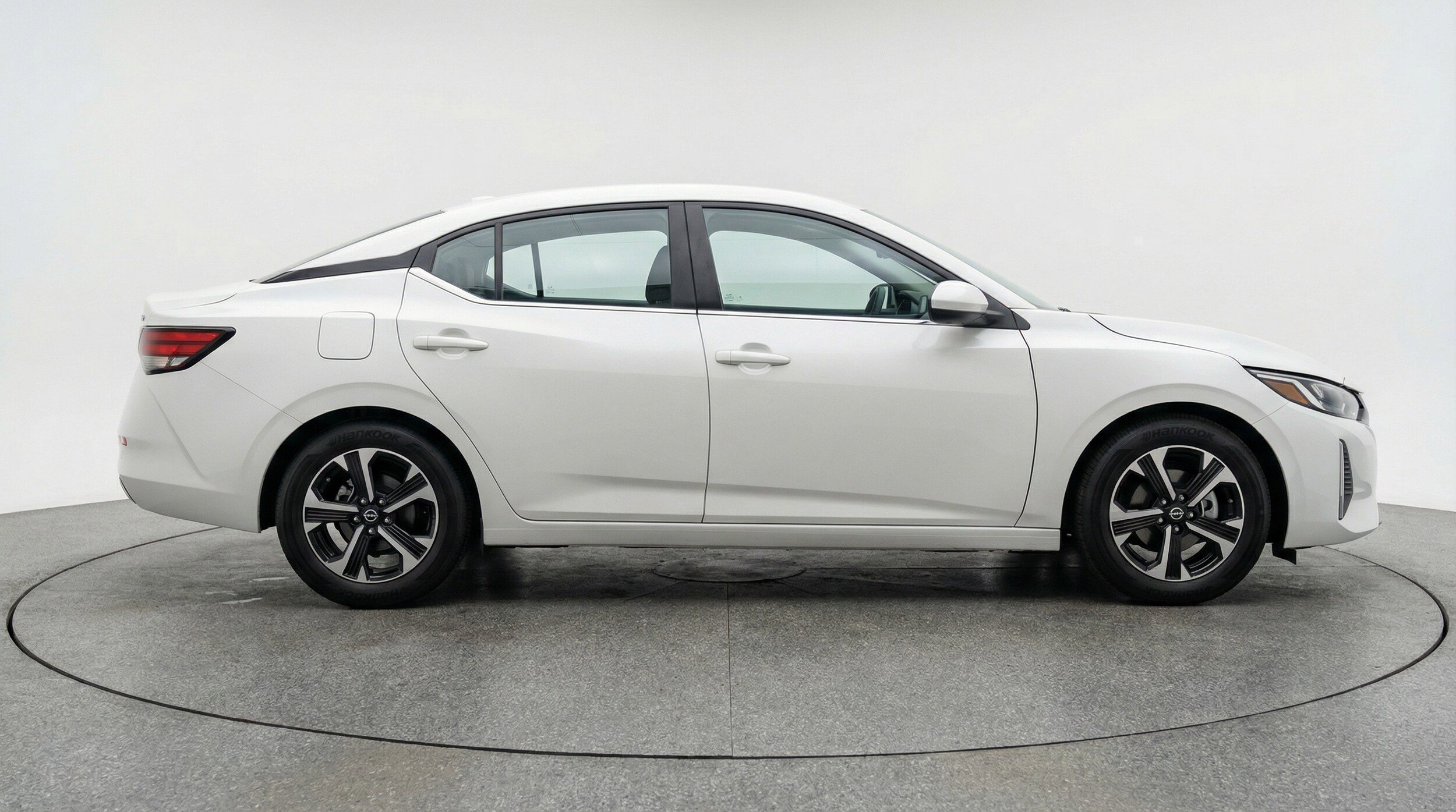 Thumbnail: 2025 Nissan Sentra - 11