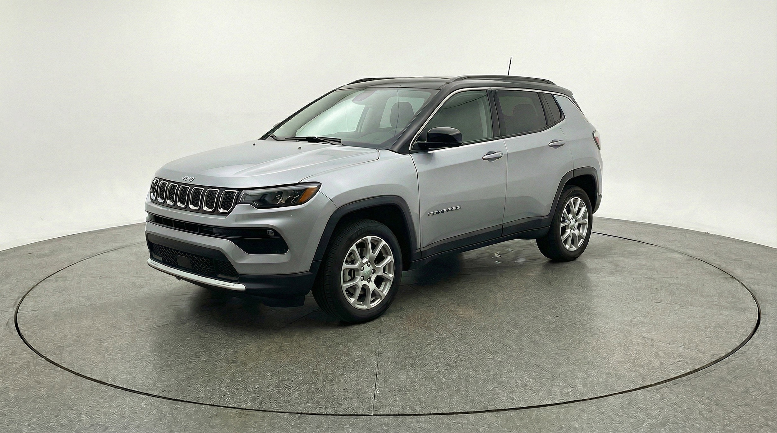 Thumbnail: 2025 Jeep Compass - 3