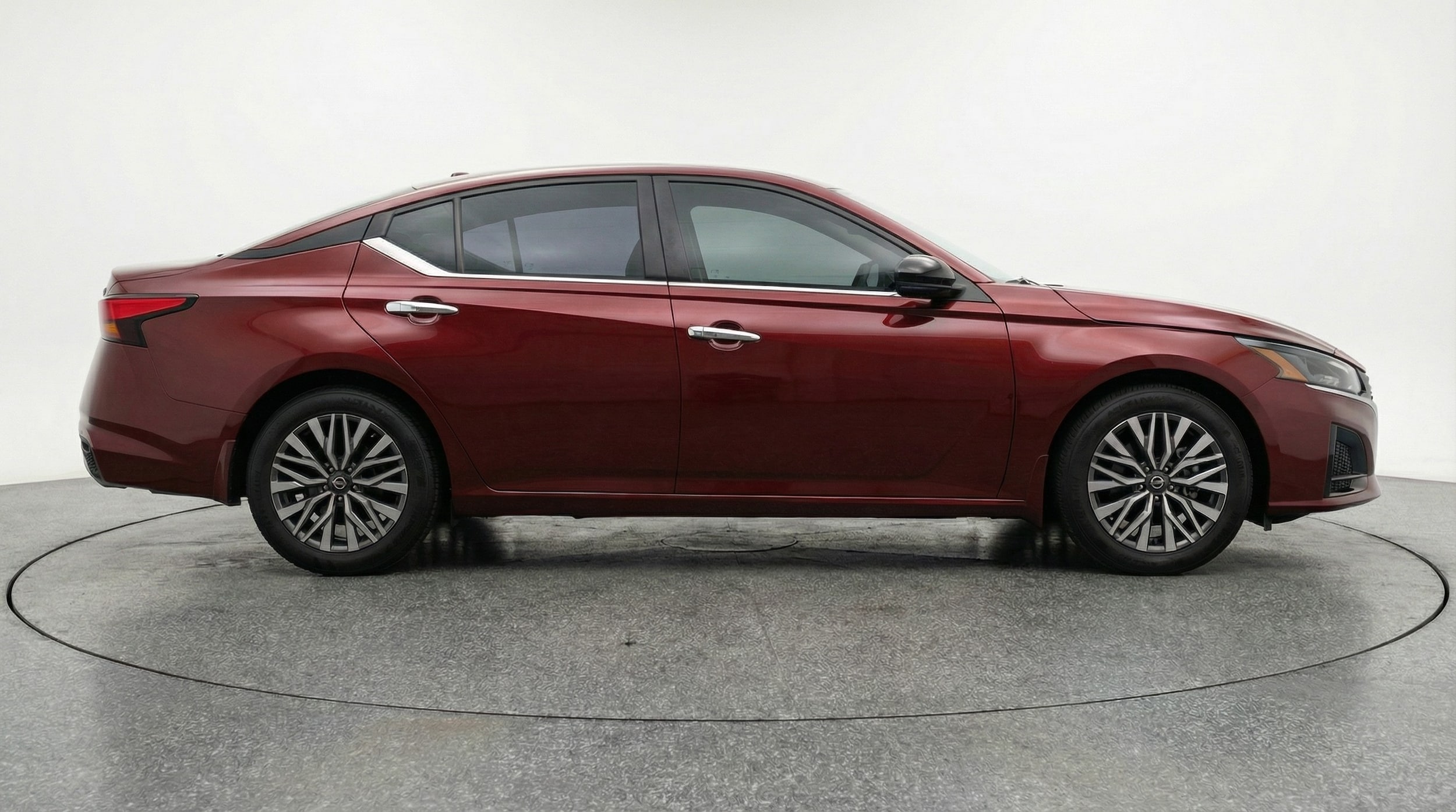 Thumbnail: 2025 Nissan Altima - 8