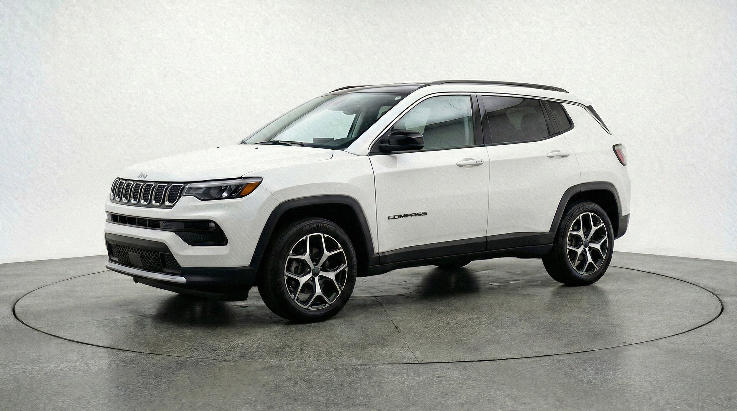 Thumbnail: 2025 Jeep Compass - 3