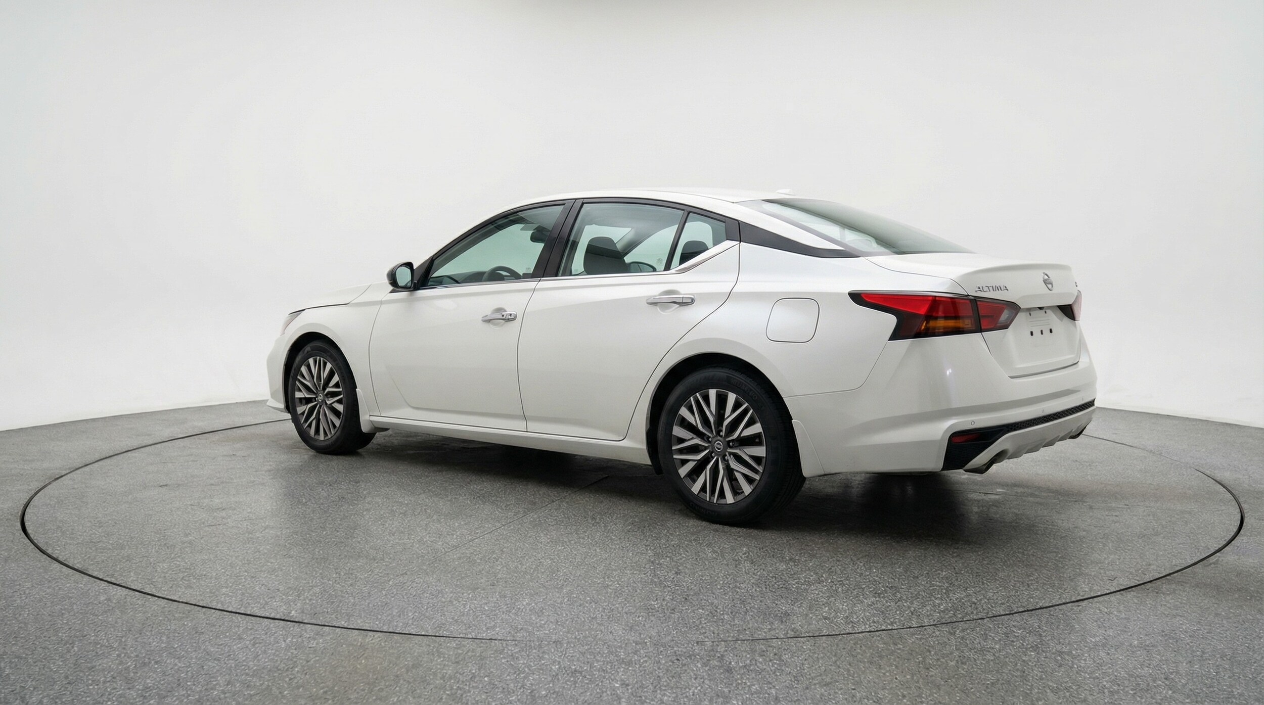 Thumbnail: 2025 Nissan Altima - 5