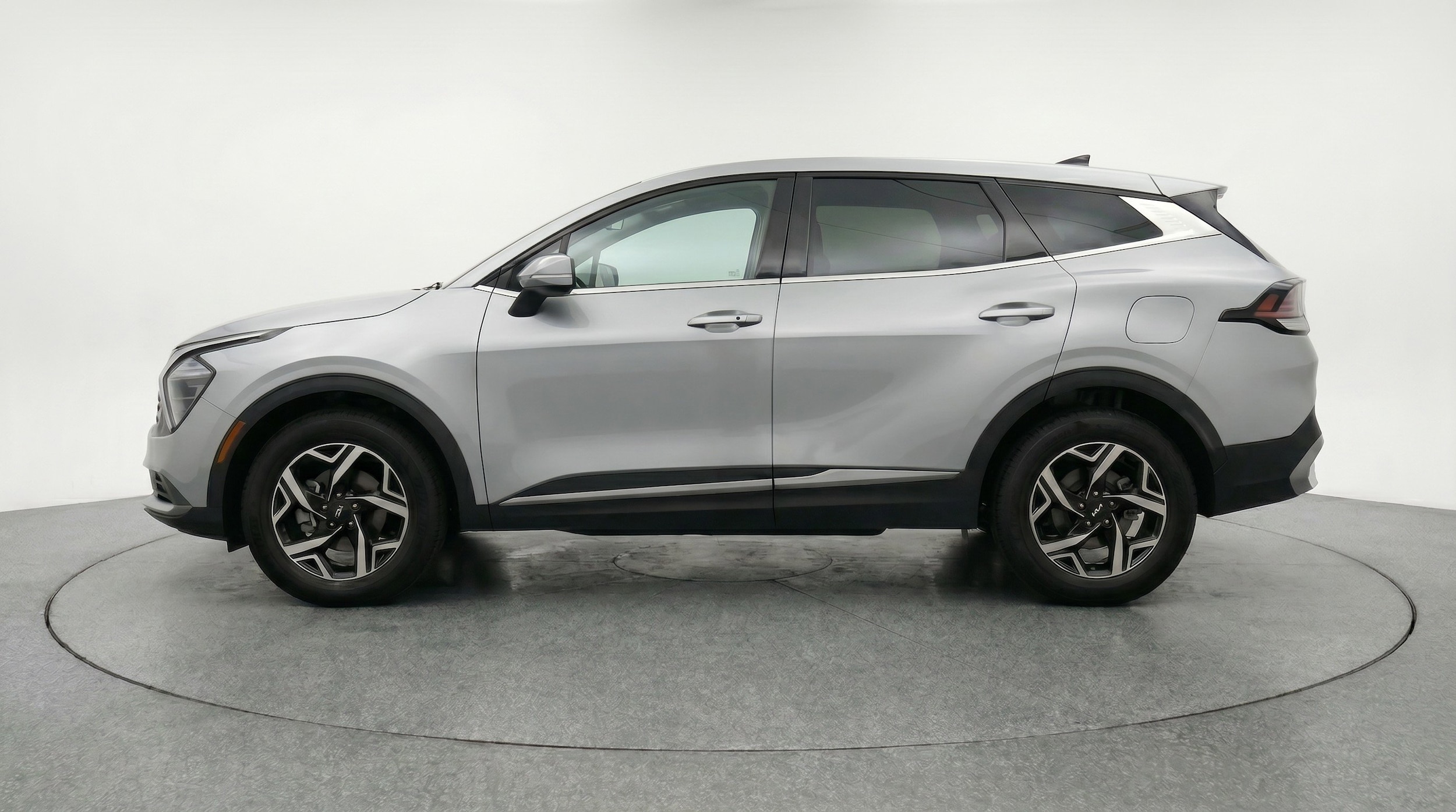 Thumbnail: 2025 Kia Sportage - 5