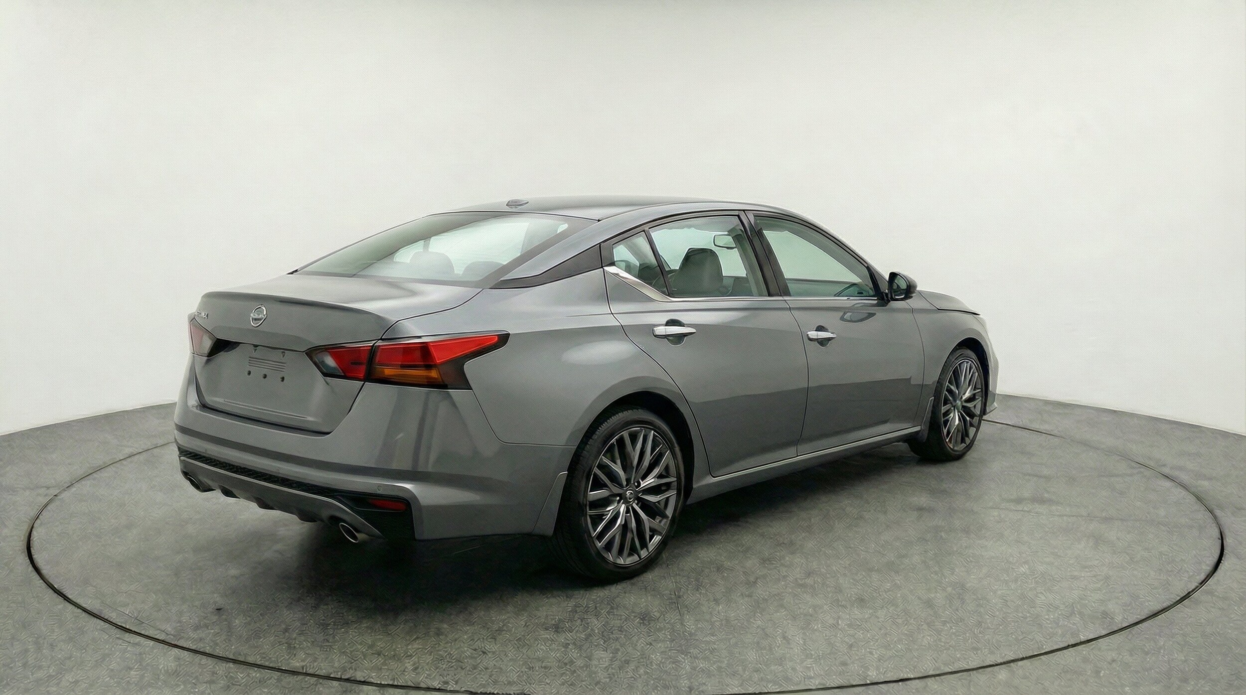 Thumbnail: 2025 Nissan Altima - 9