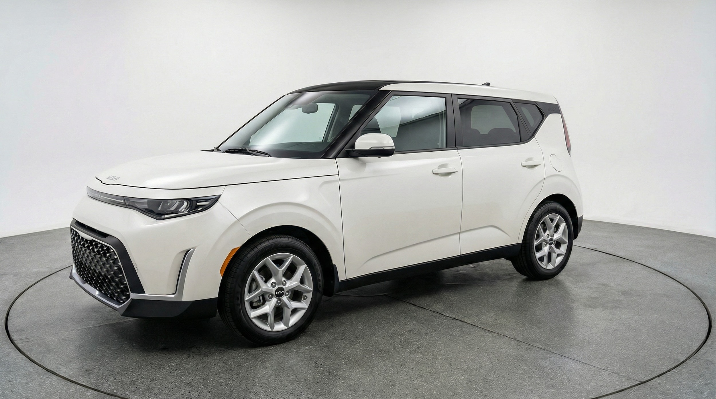 Thumbnail: 2025 Kia Soul - 3