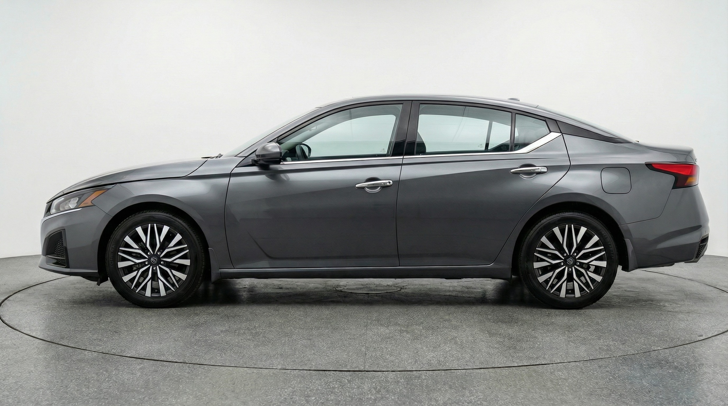 Thumbnail: 2025 Nissan Altima - 4