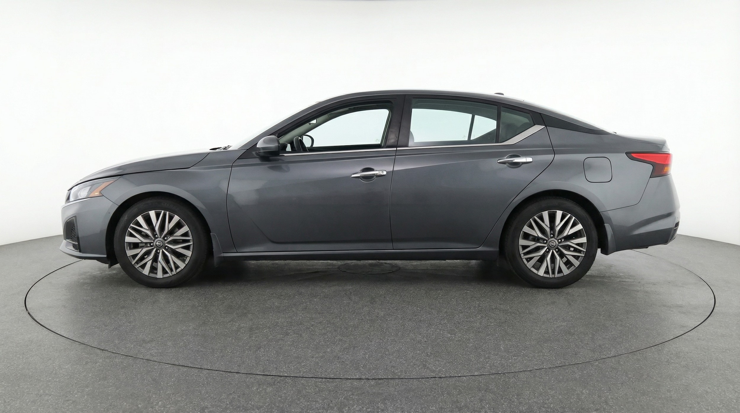 Thumbnail: 2025 Nissan Altima - 4