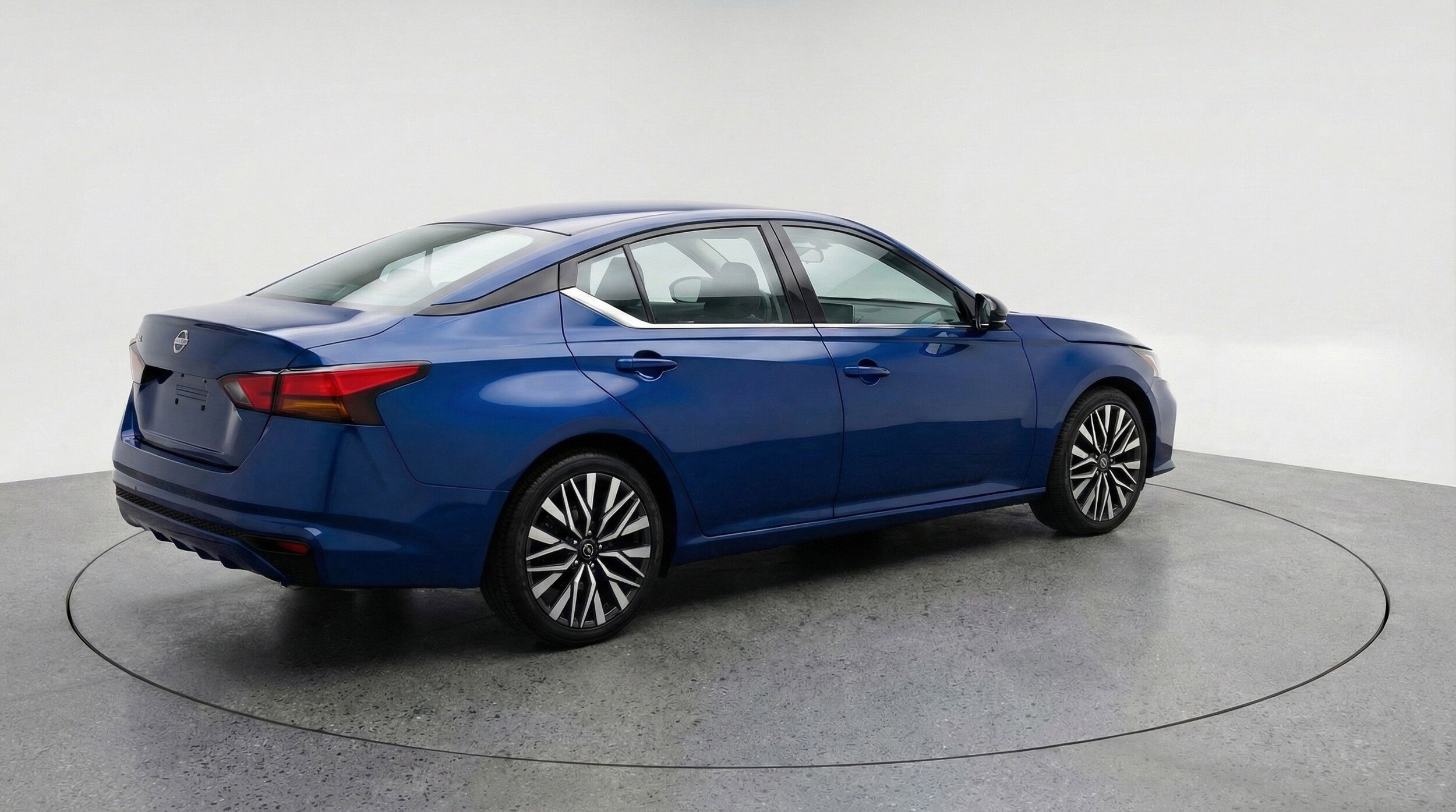 Thumbnail: 2025 Nissan Altima - 9