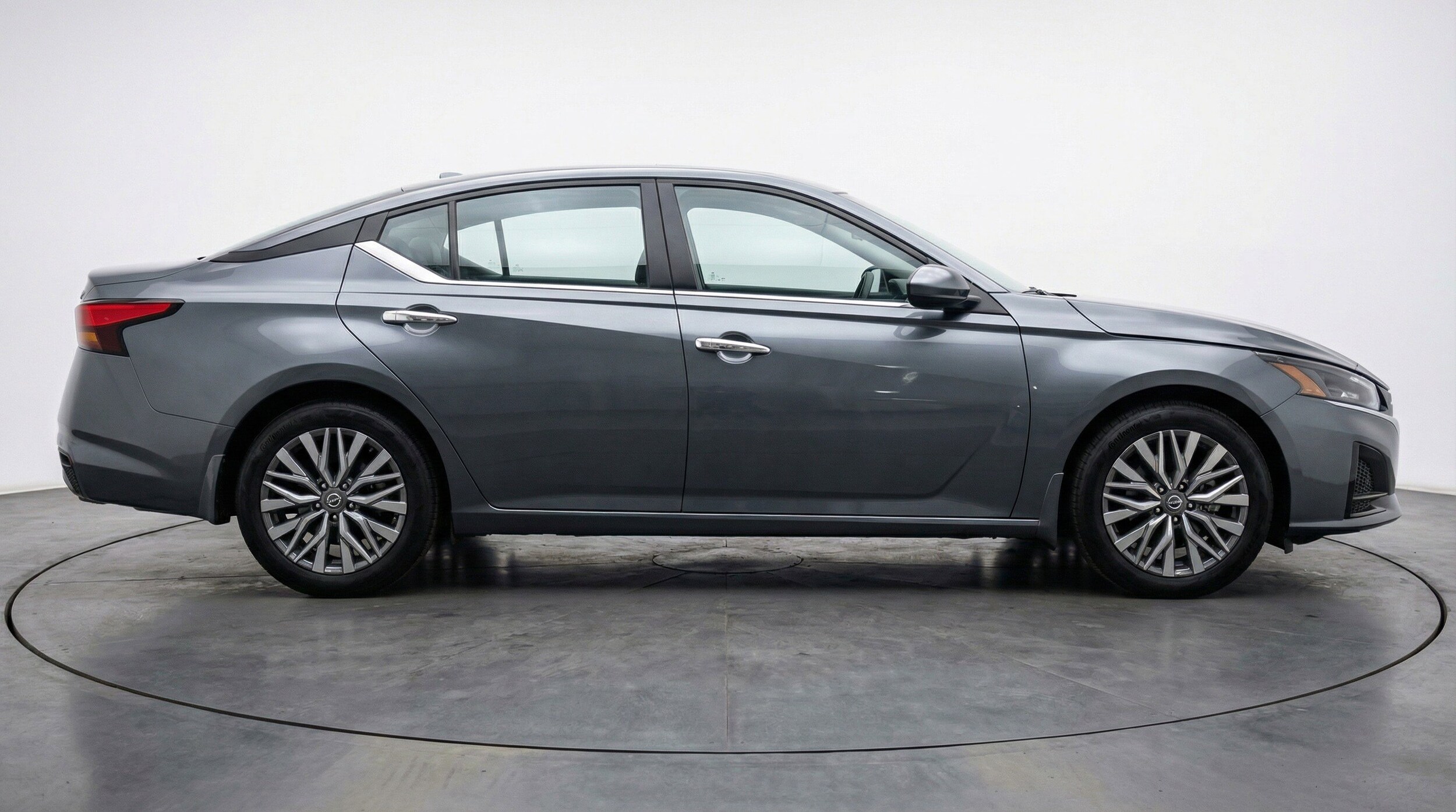 Thumbnail: 2025 Nissan Altima - 11