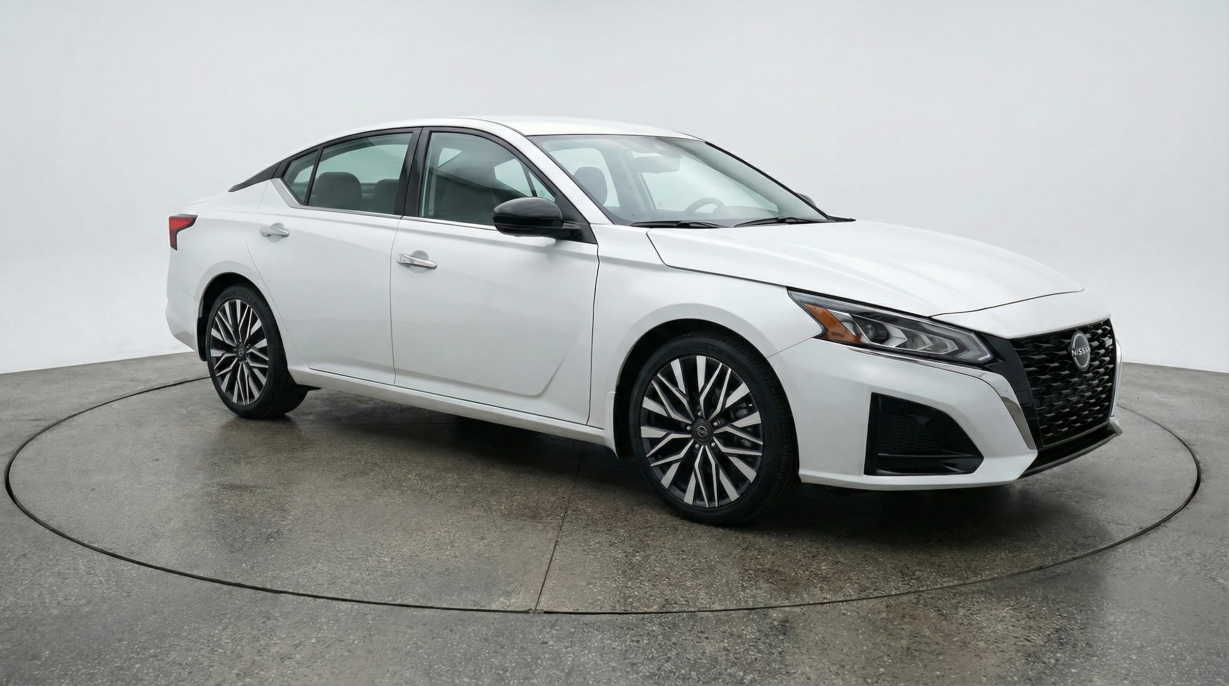 Thumbnail: 2025 Nissan Altima - 1