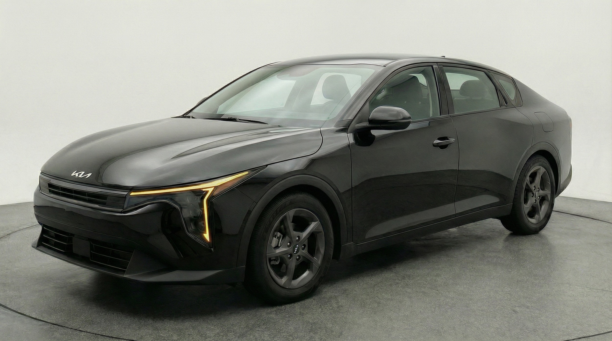 Thumbnail: 2025 Kia K4 - 3