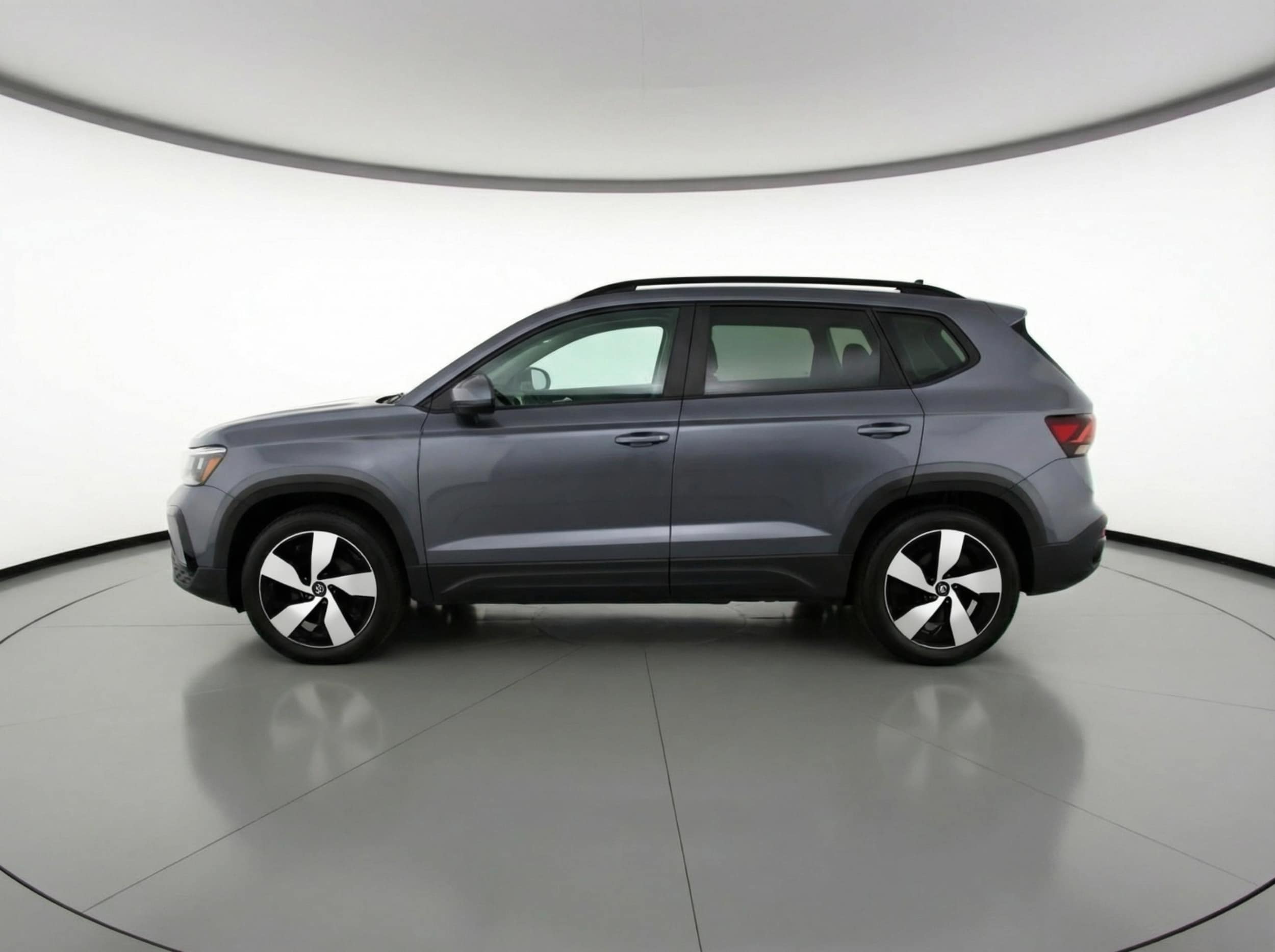 Thumbnail: 2025 Volkswagen Taos - 4