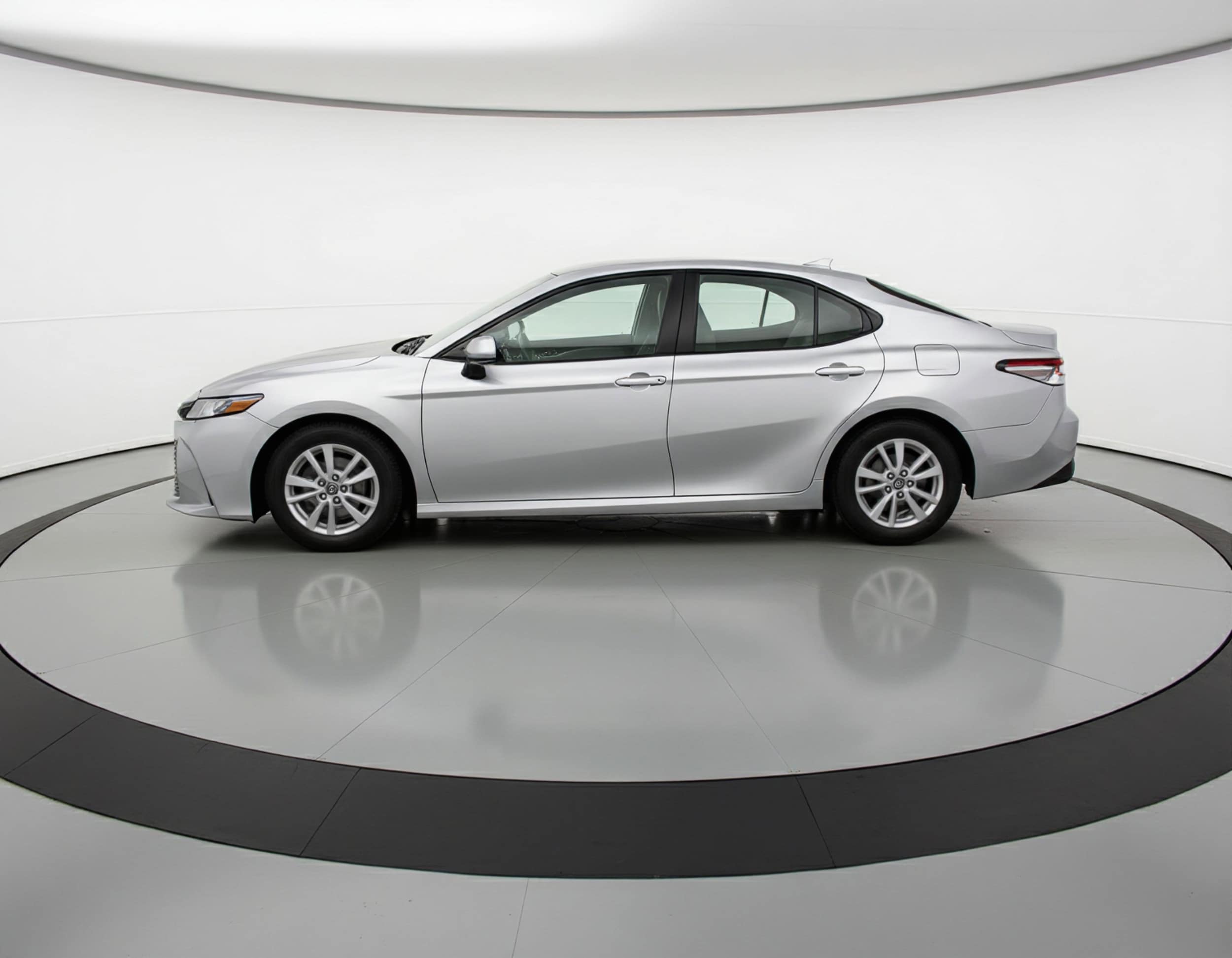 Thumbnail: 2025 Toyota Camry - 5