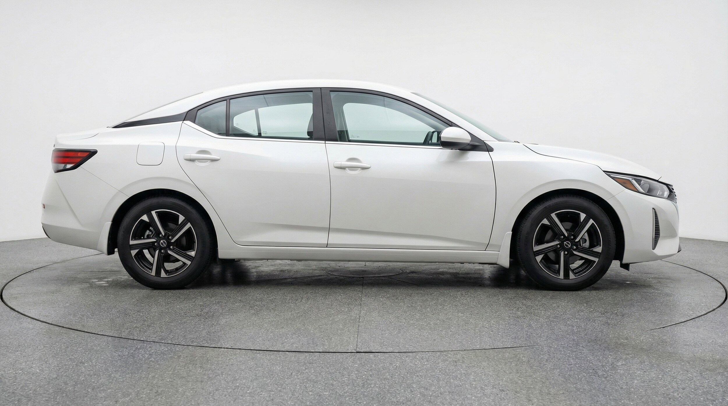 Thumbnail: 2025 Nissan Sentra - 11
