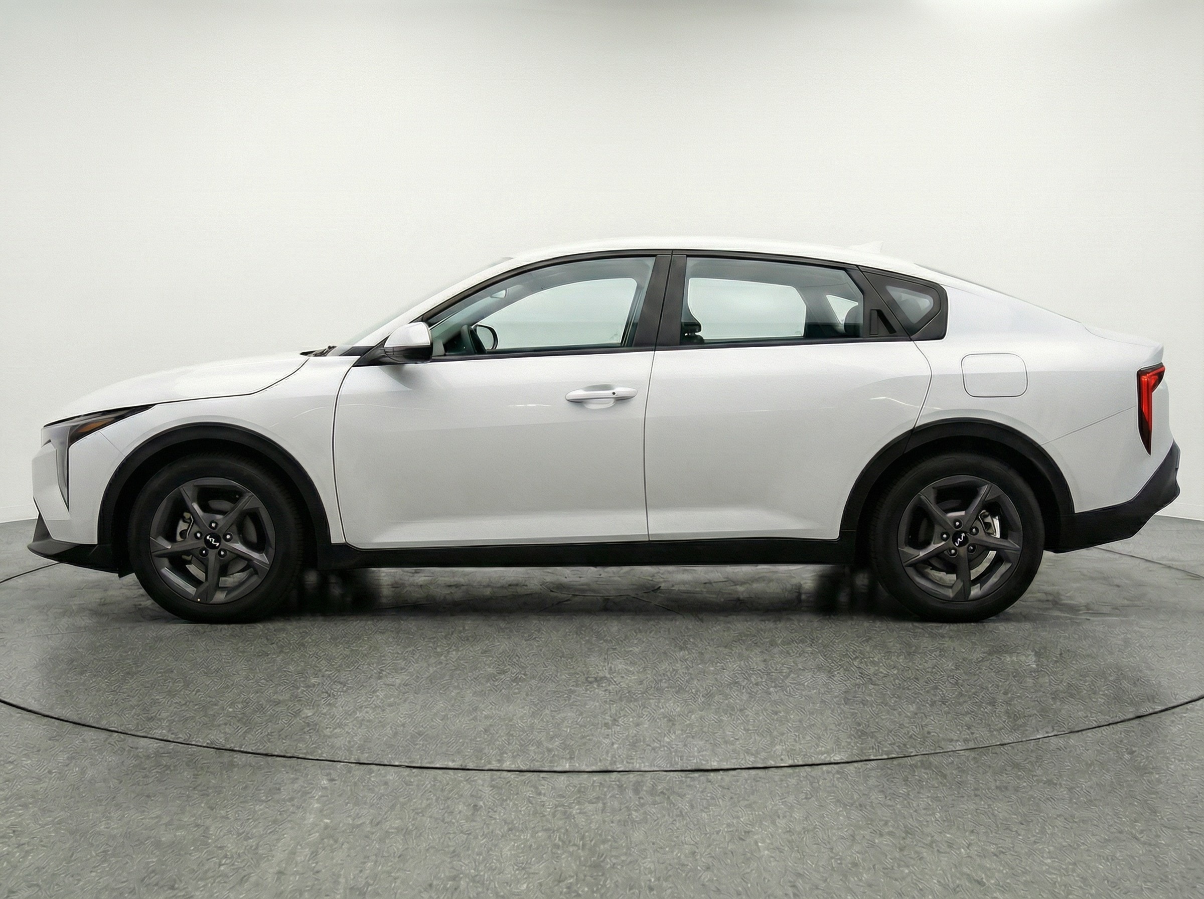 Thumbnail: 2025 Kia K4 - 4