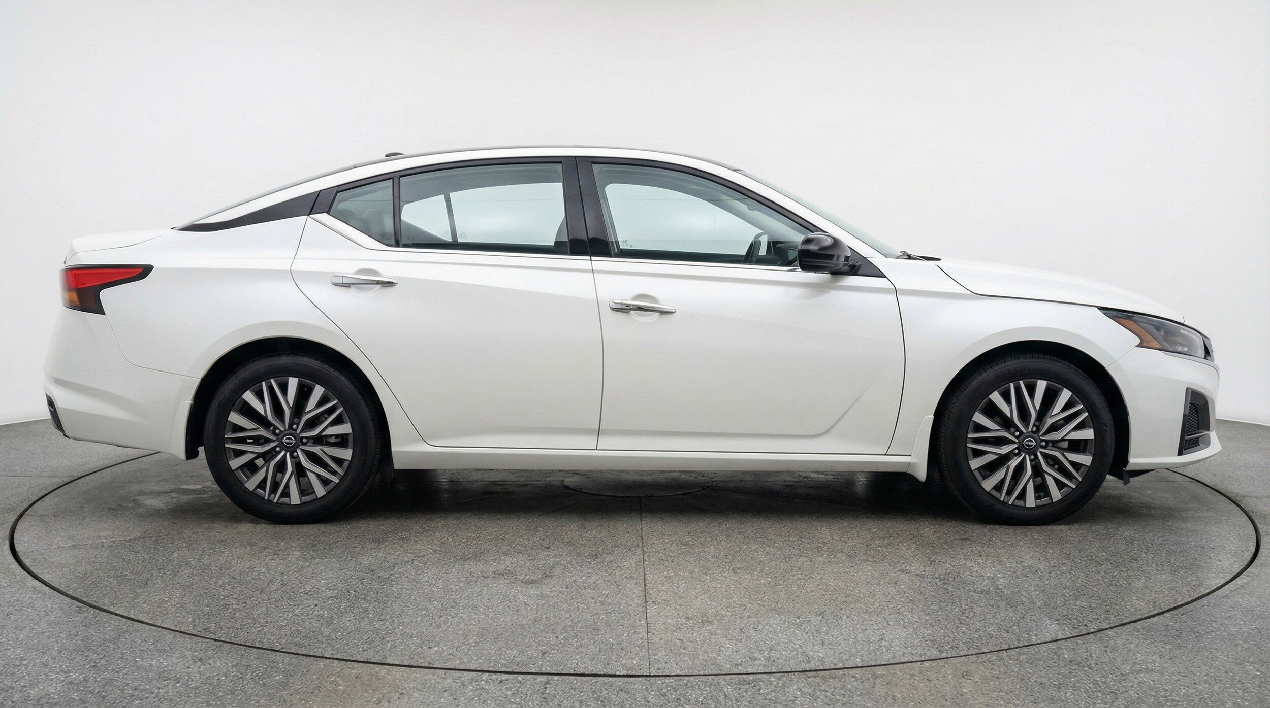 Thumbnail: 2025 Nissan Altima - 11