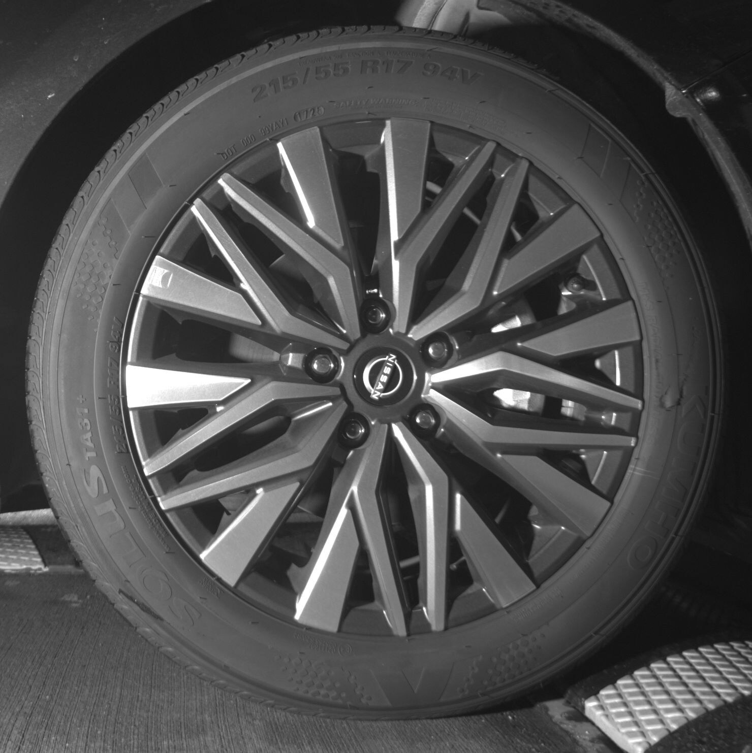 Thumbnail: 2025 Nissan Altima - 12