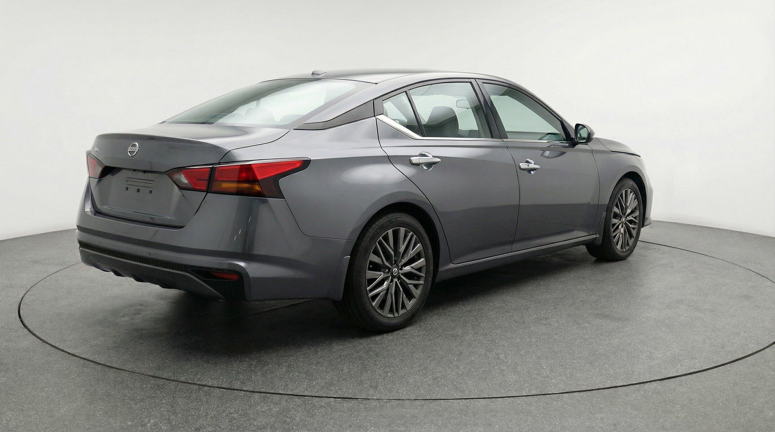 Thumbnail: 2025 Nissan Altima - 9