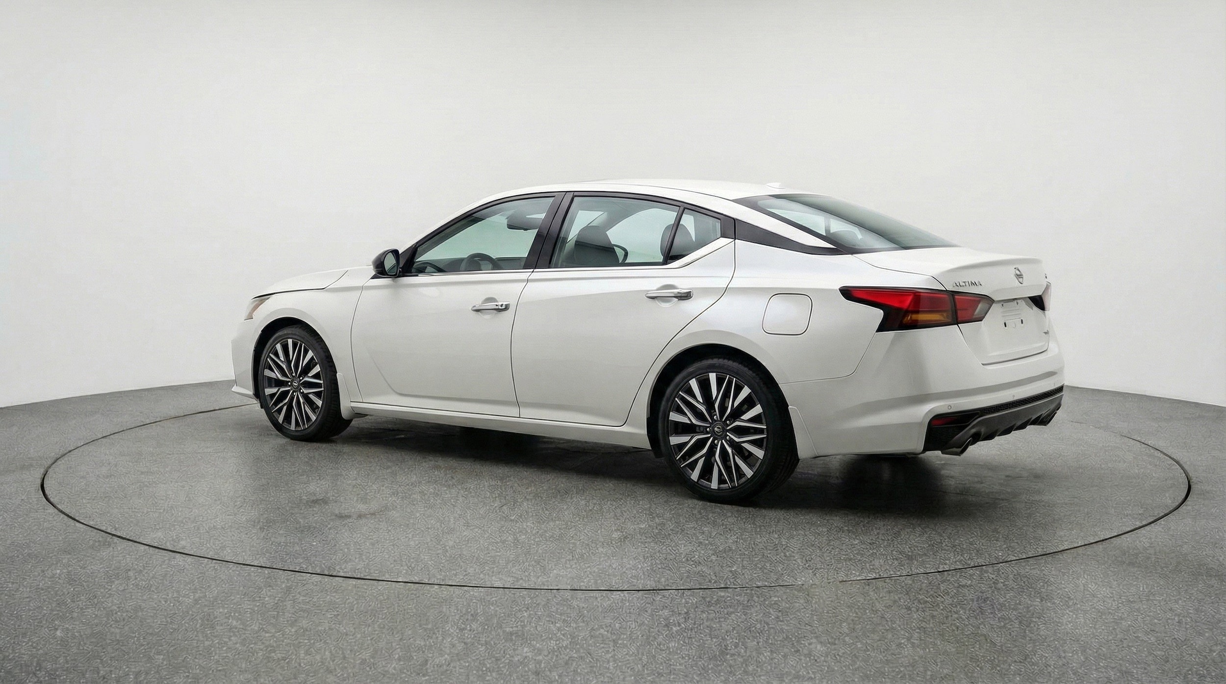 Thumbnail: 2025 Nissan Altima - 6