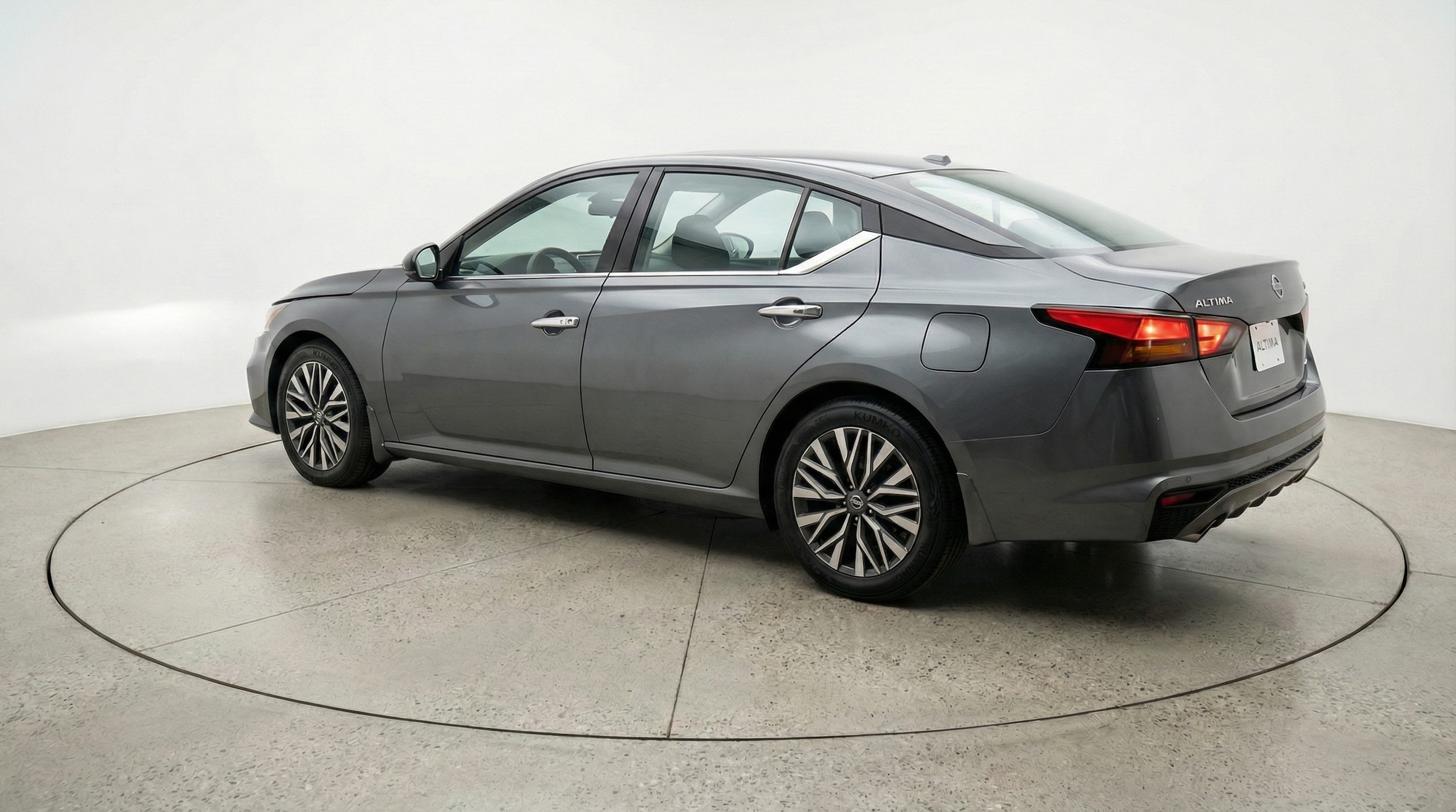 Thumbnail: 2025 Nissan Altima - 5