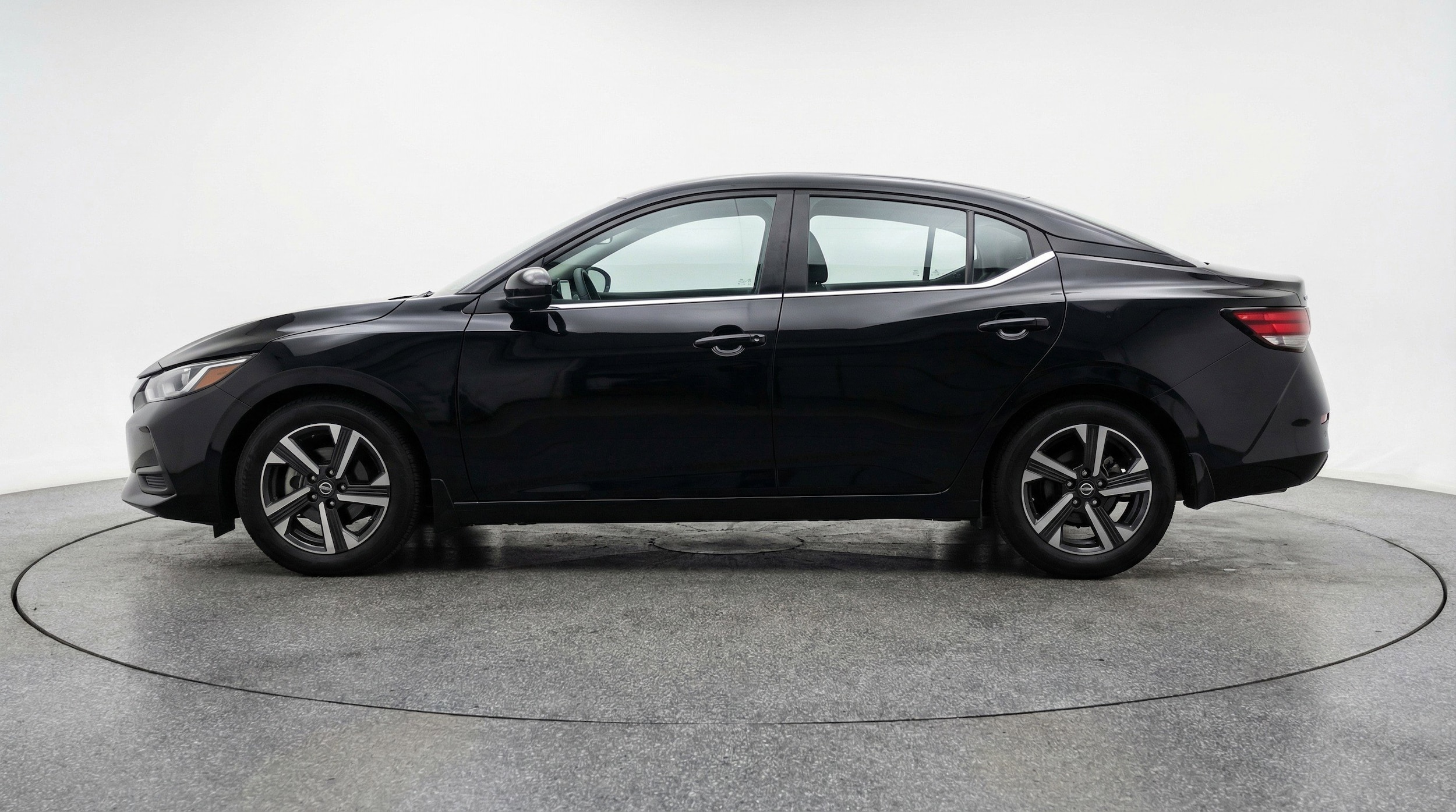 Thumbnail: 2025 Nissan Sentra - 5