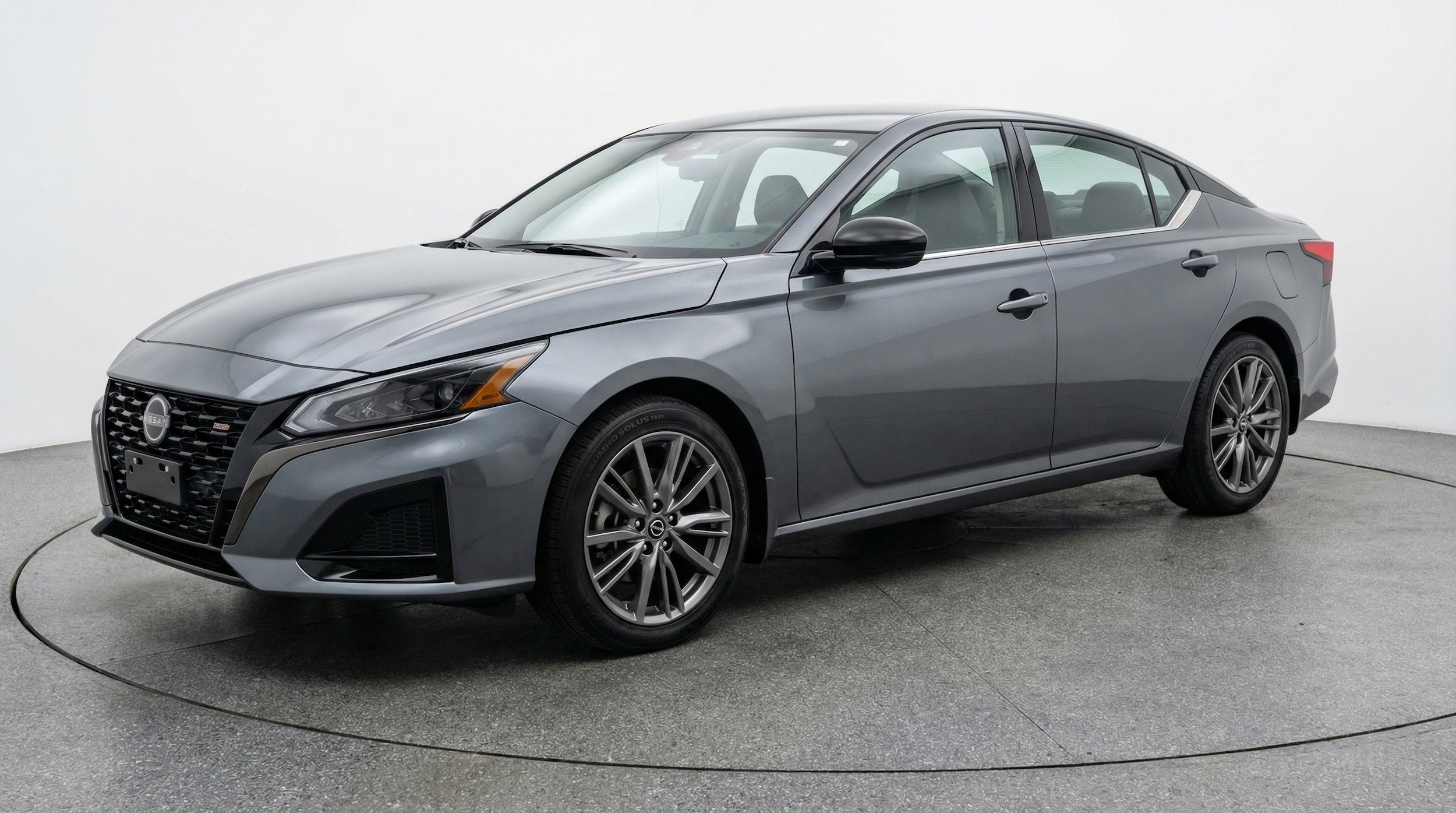 Thumbnail: 2025 Nissan Altima - 3