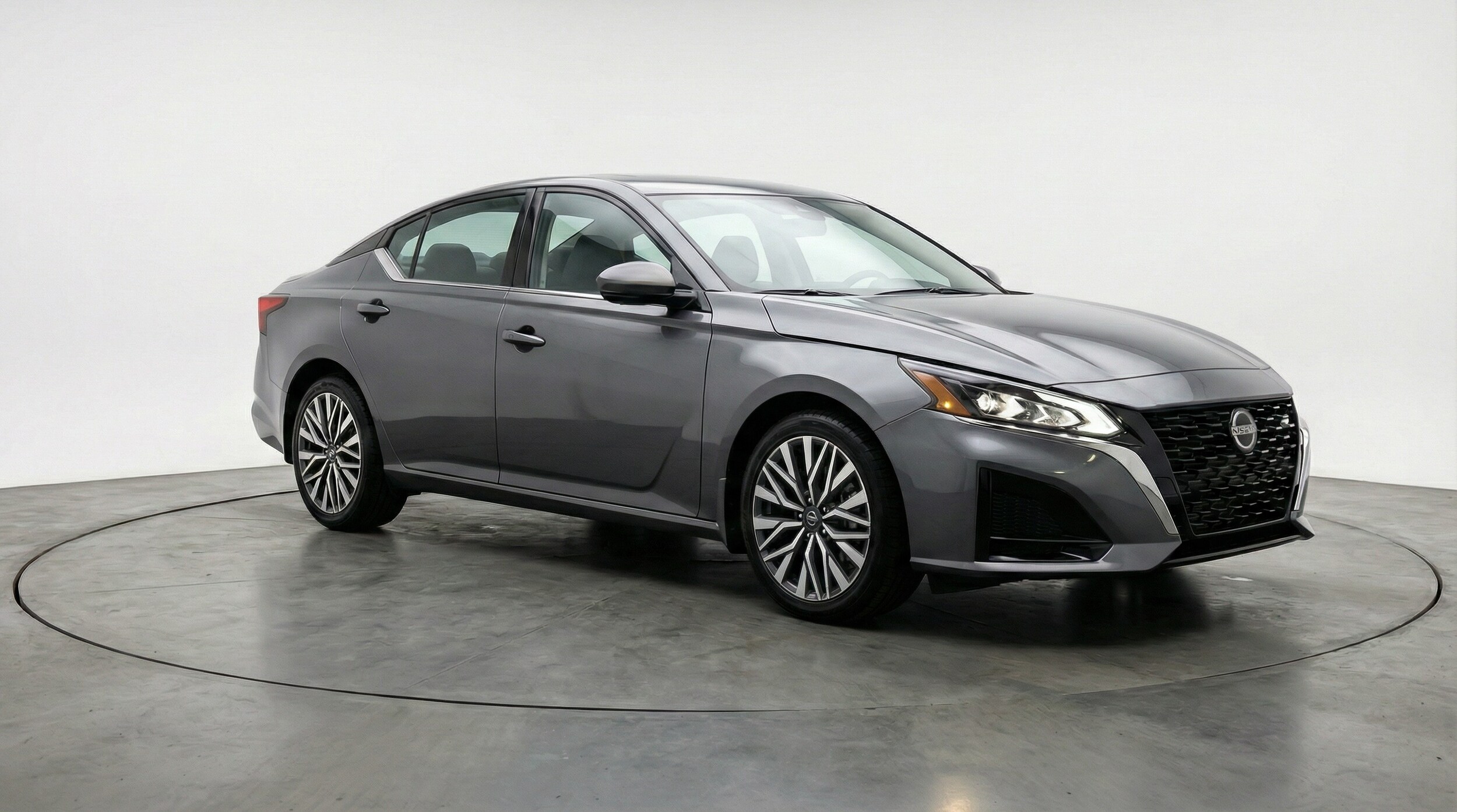 Thumbnail: 2025 Nissan Altima - 1