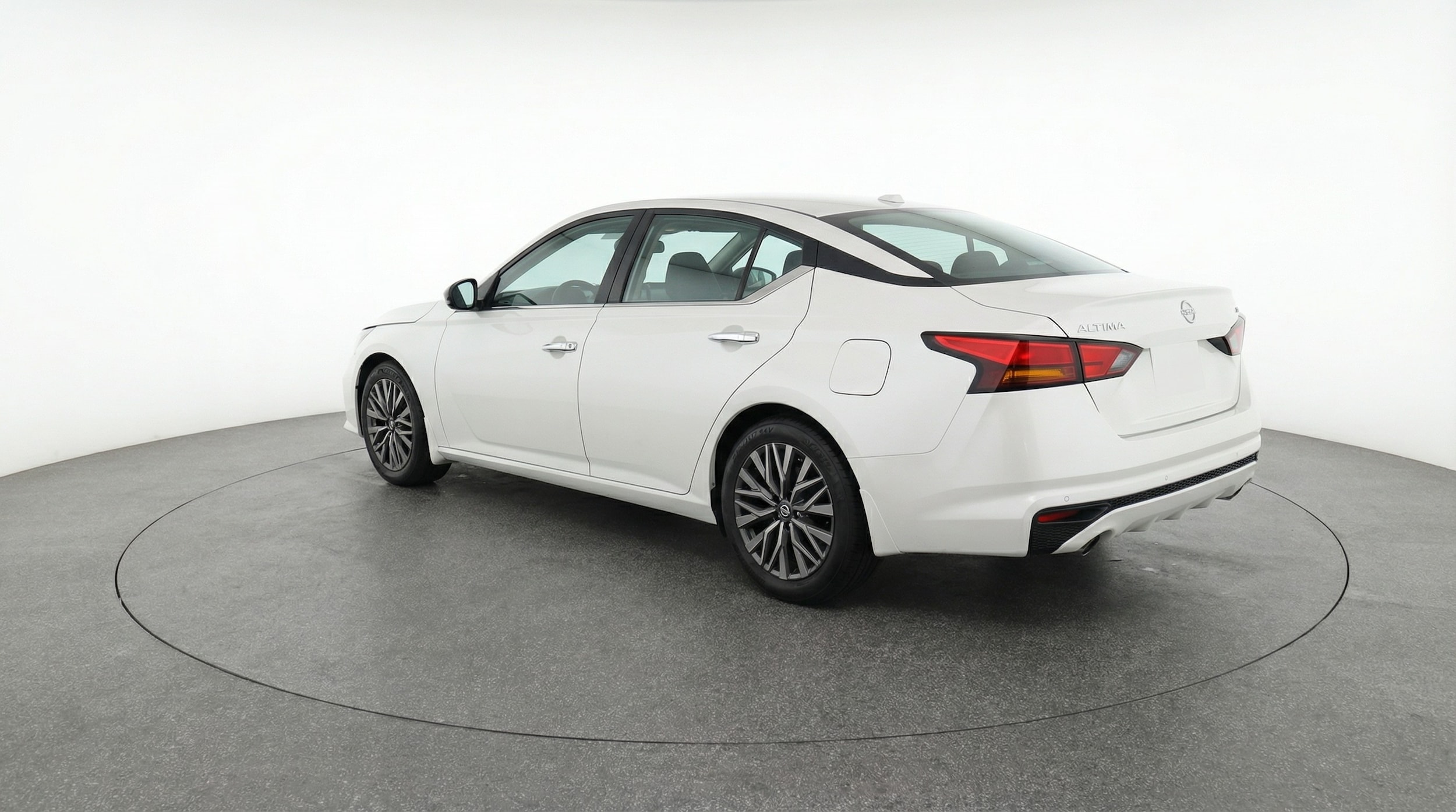 Thumbnail: 2025 Nissan Altima - 5