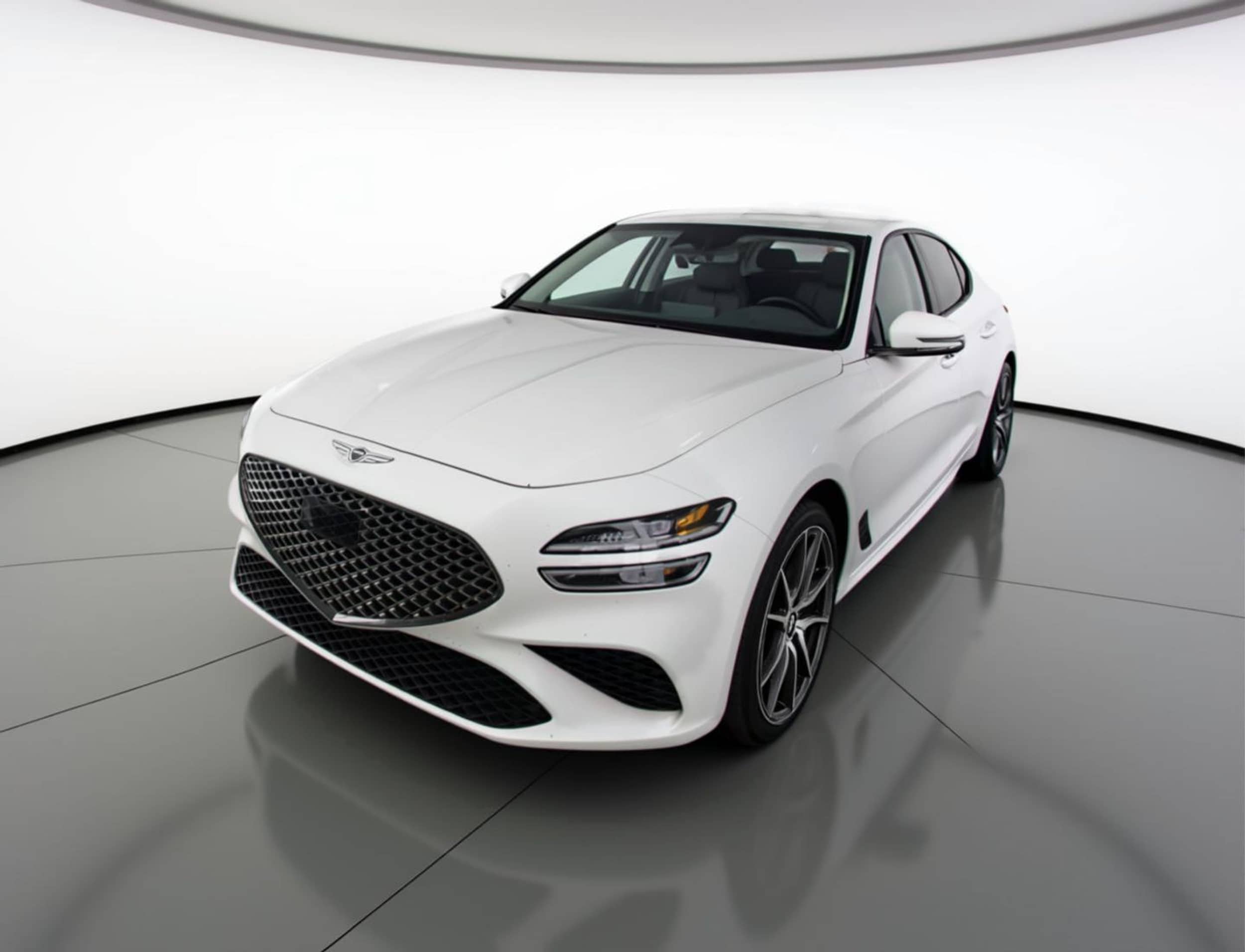 Thumbnail: 2025 Genesis G70 - 3