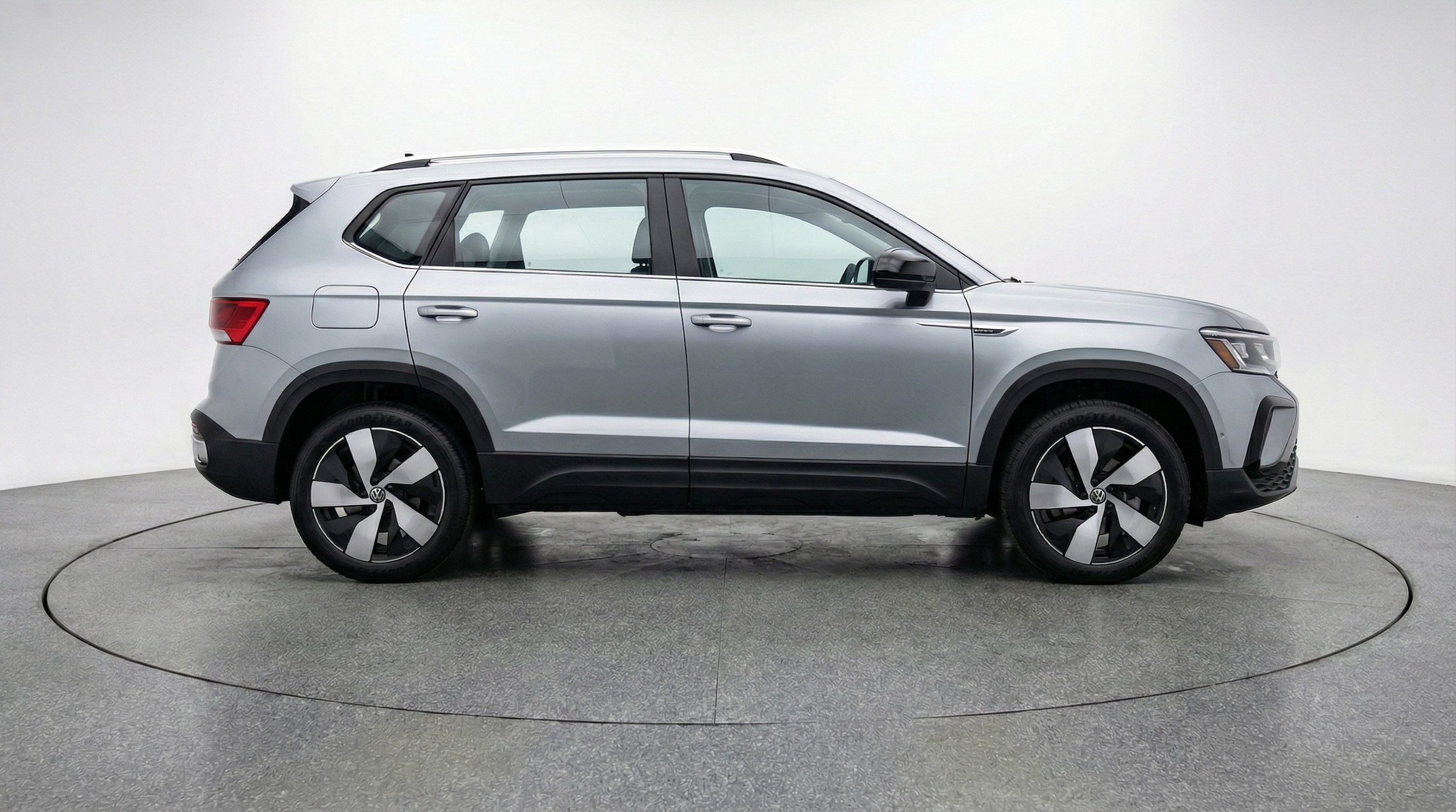 Thumbnail: 2025 Volkswagen Taos - 8