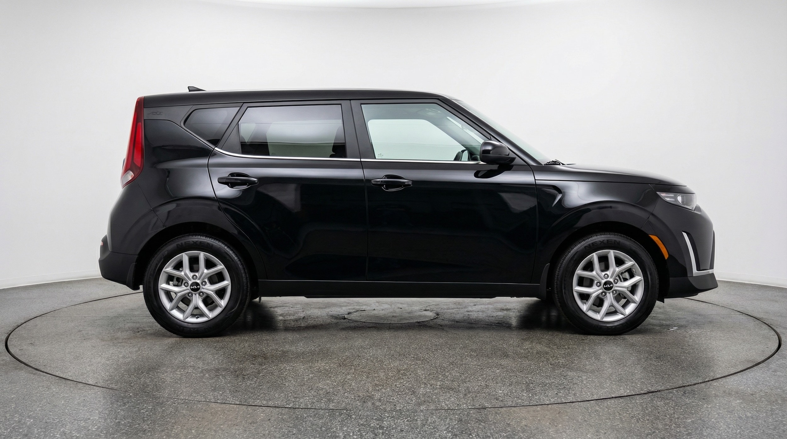 Thumbnail: 2025 Kia Soul - 8