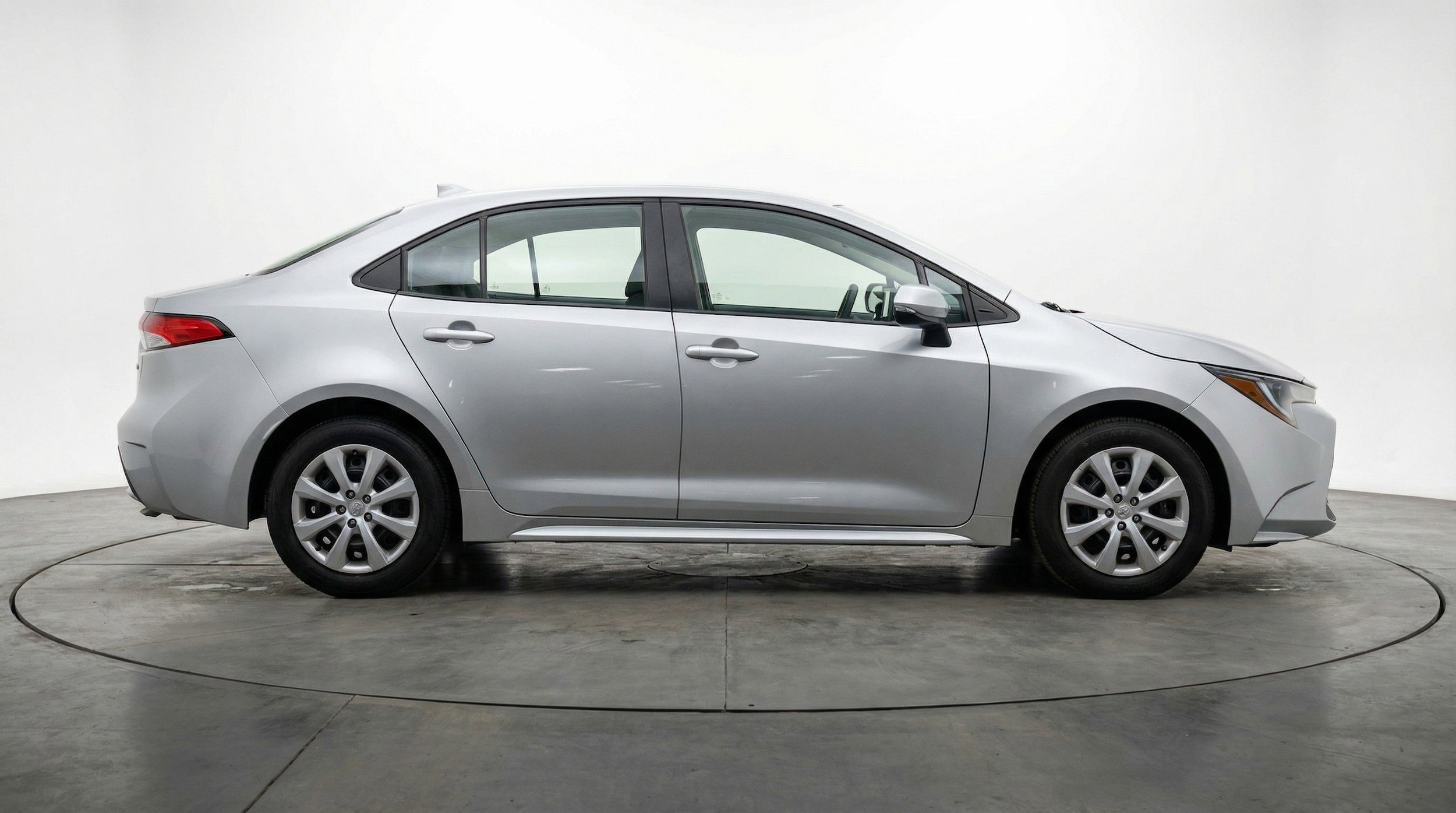 Thumbnail: 2025 Toyota Corolla - 11