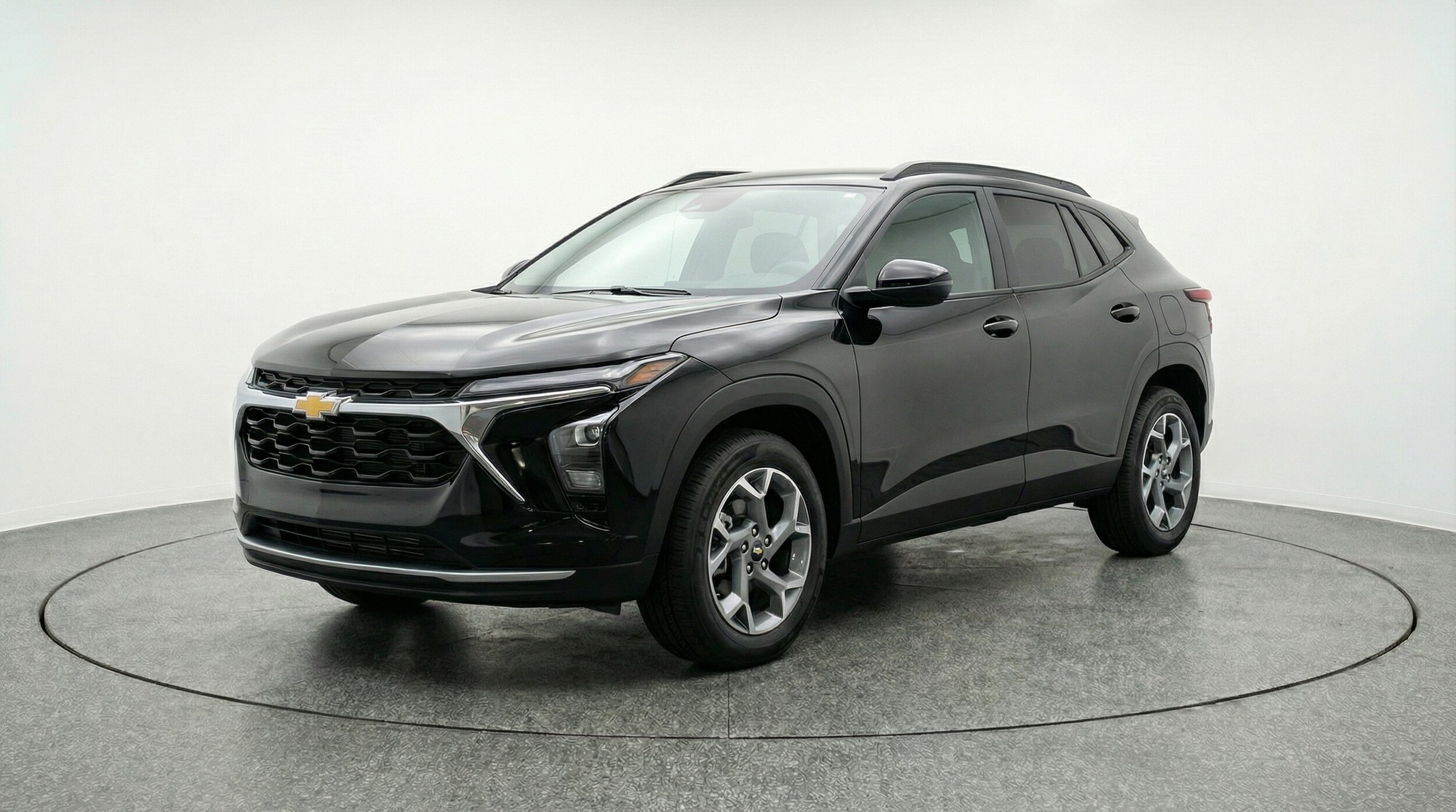 Thumbnail: 2025 Chevrolet Trax - 3