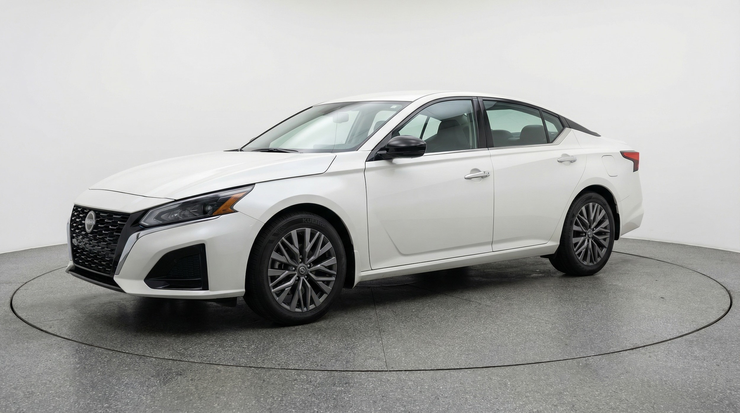 Thumbnail: 2025 Nissan Altima - 3