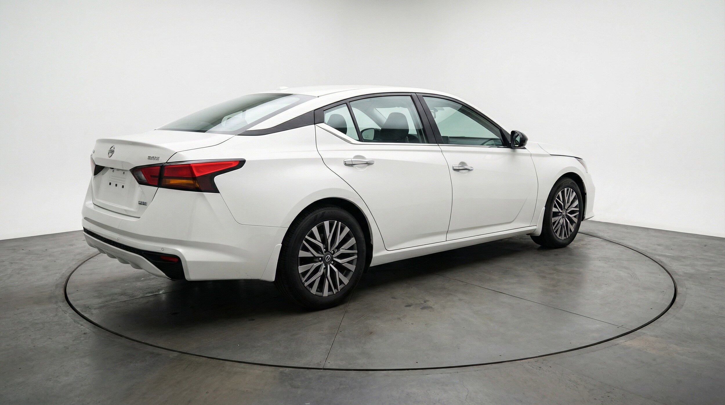 Thumbnail: 2025 Nissan Altima - 9