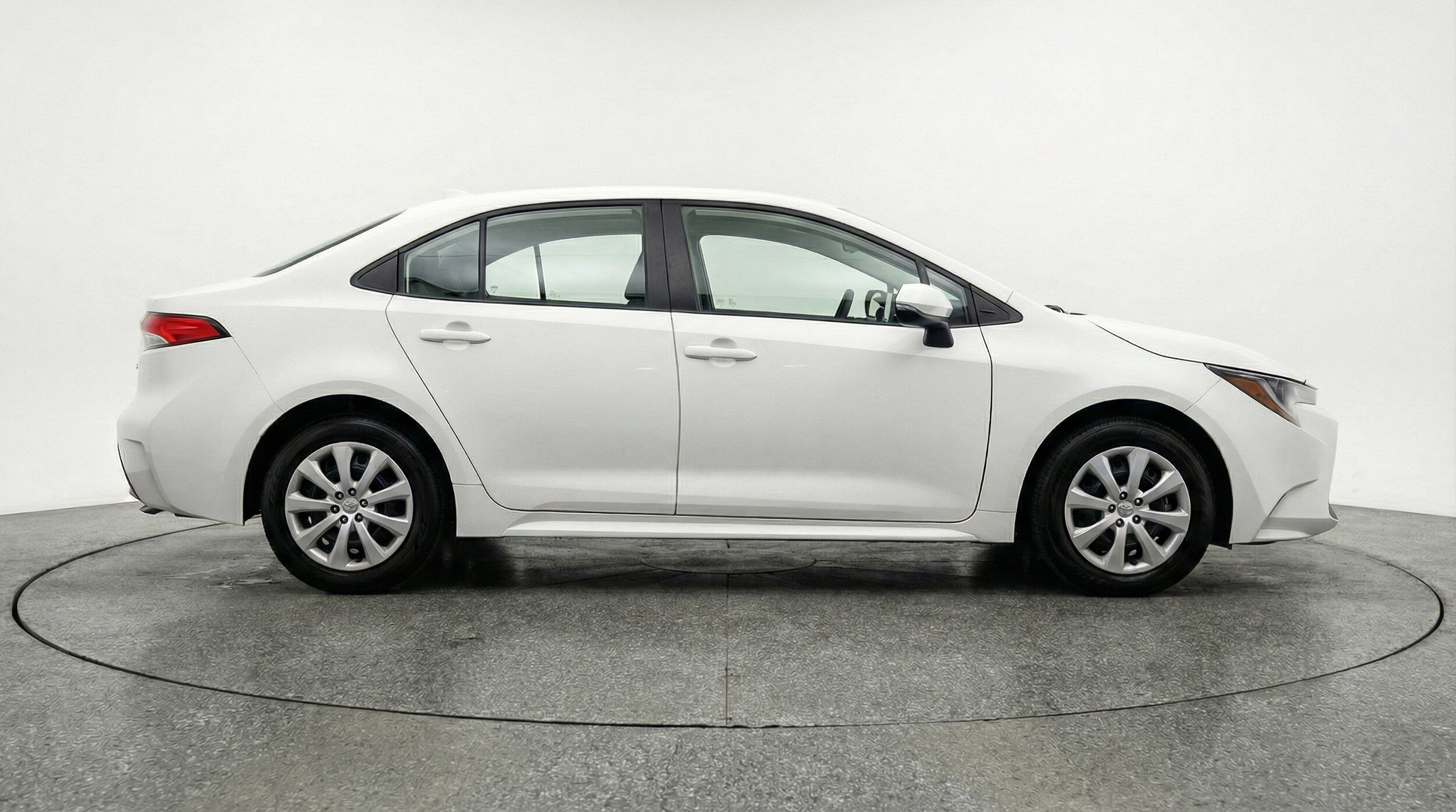 Thumbnail: 2025 Toyota Corolla - 11