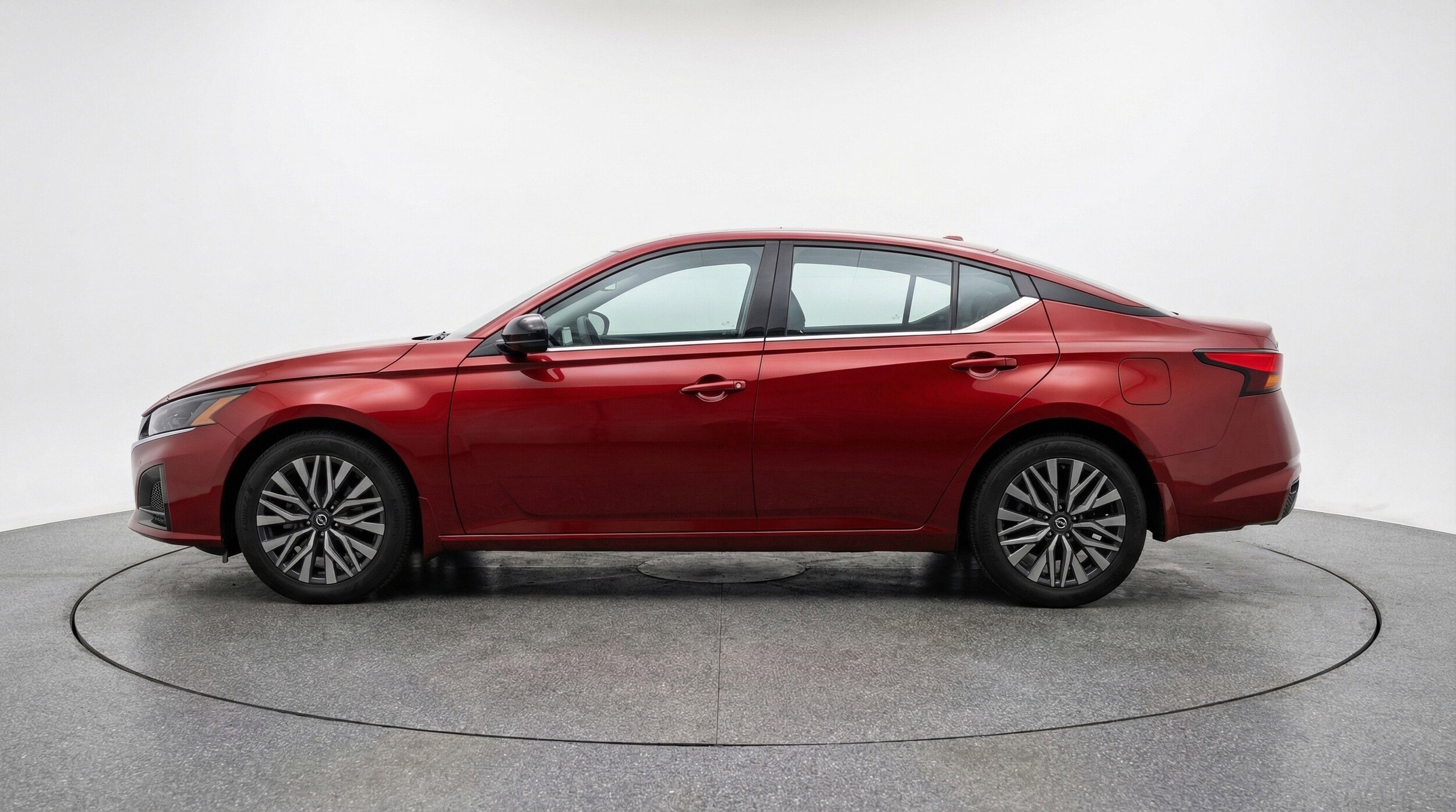 Thumbnail: 2025 Nissan Altima - 5