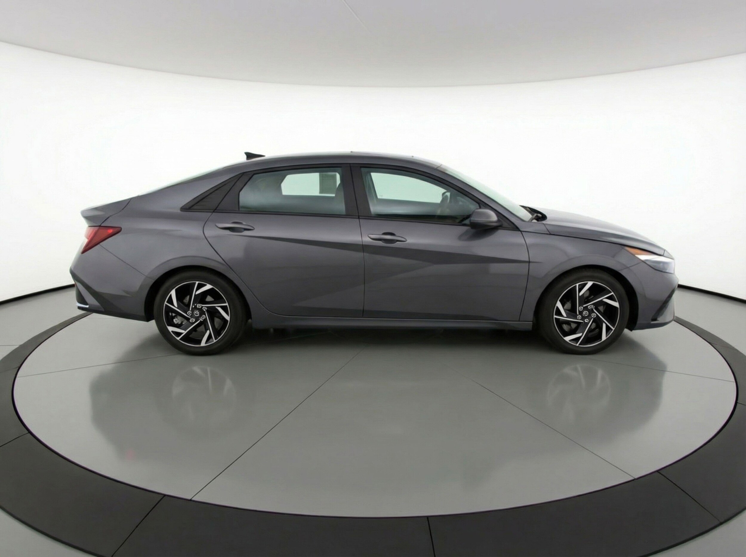 Thumbnail: 2025 Hyundai Elantra - 11