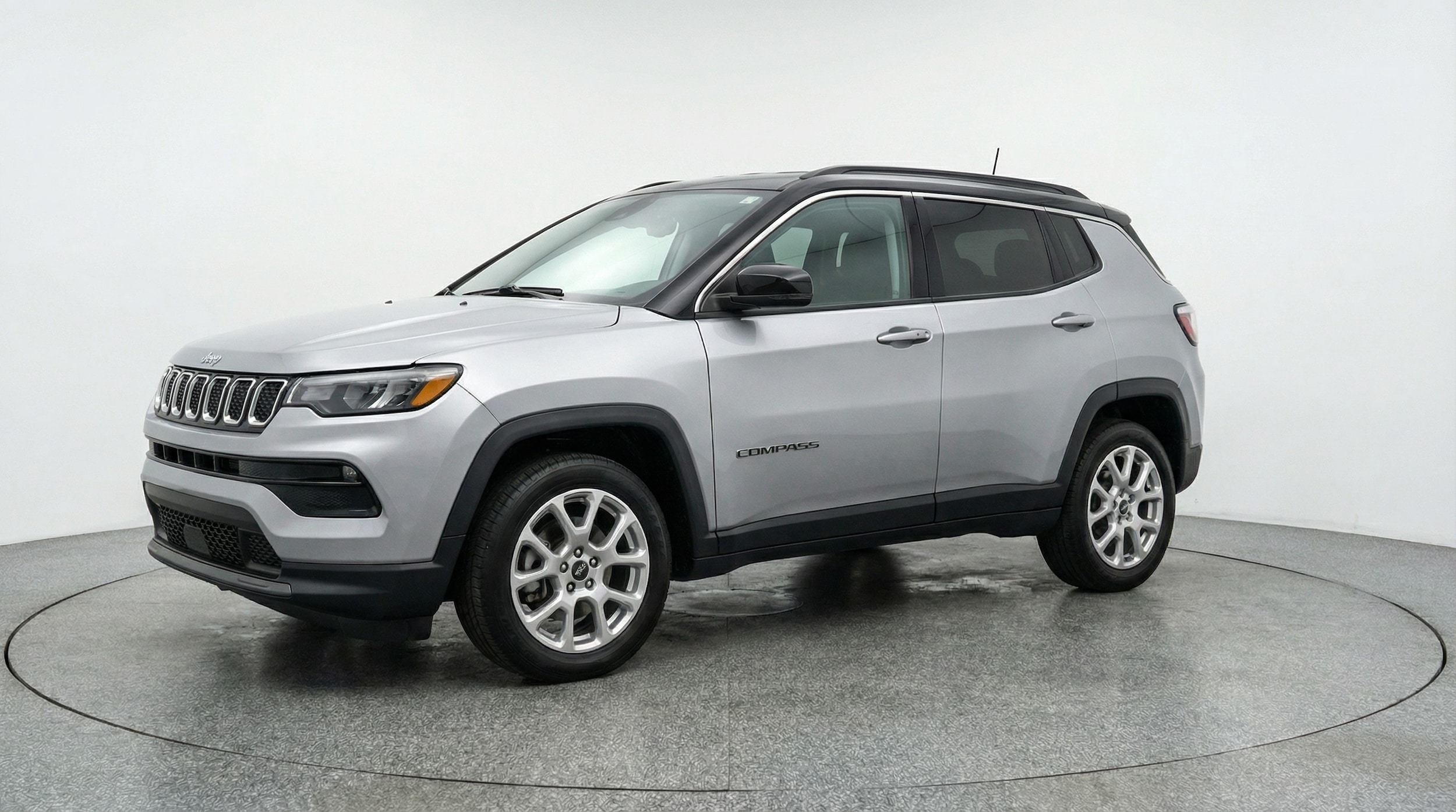 Thumbnail: 2025 Jeep Compass - 3