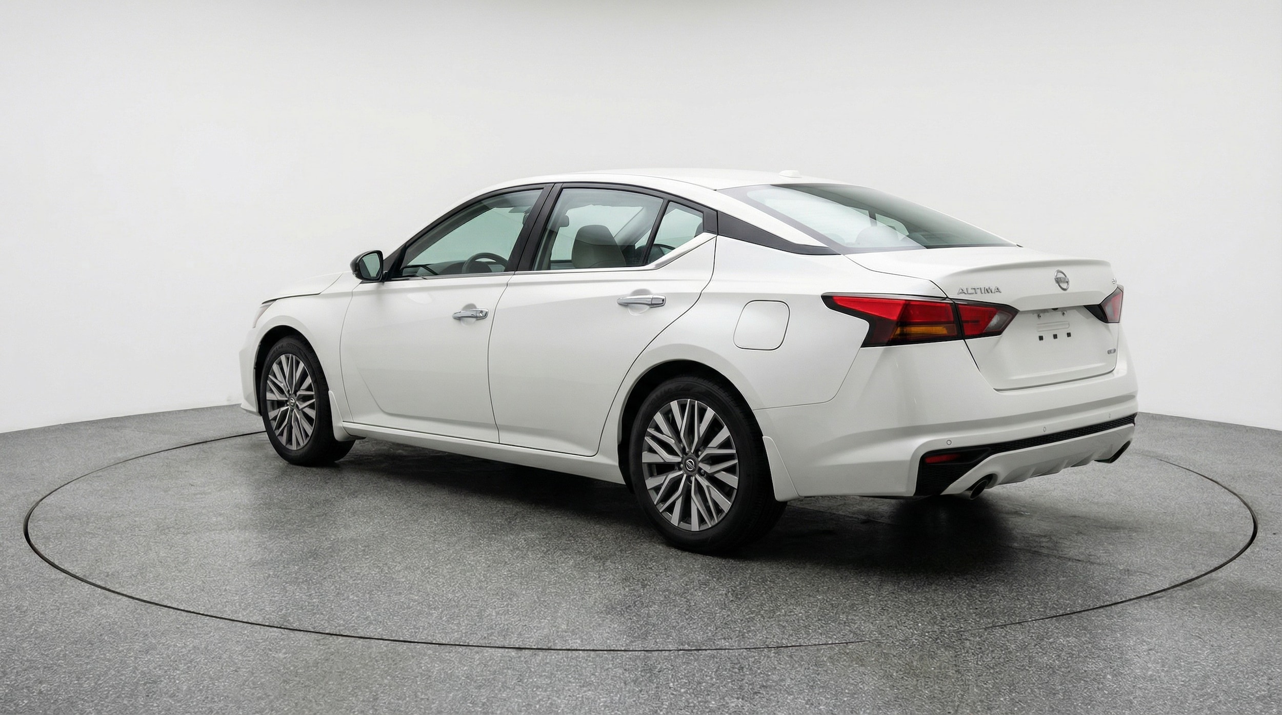 Thumbnail: 2025 Nissan Altima - 5