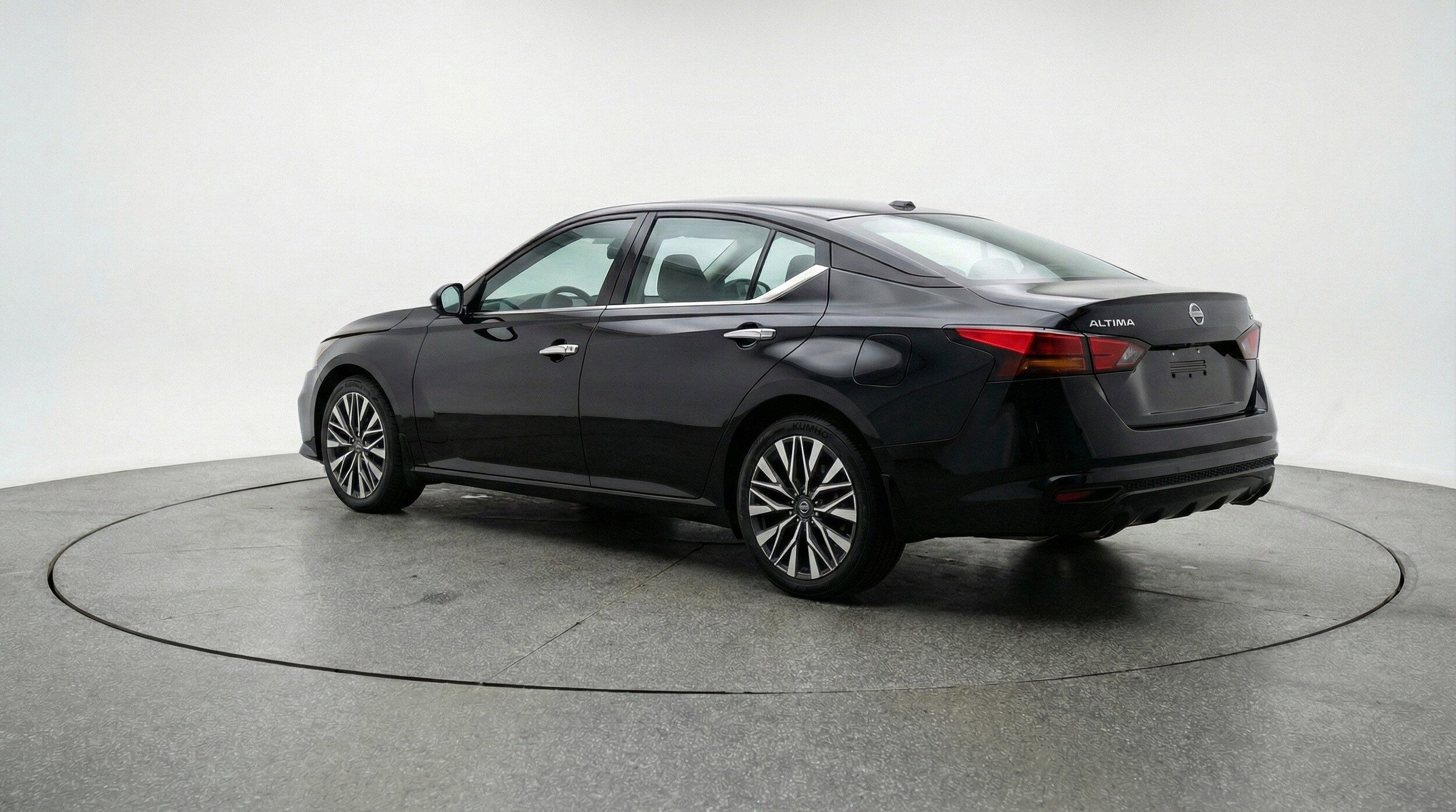 Thumbnail: 2025 Nissan Altima - 6