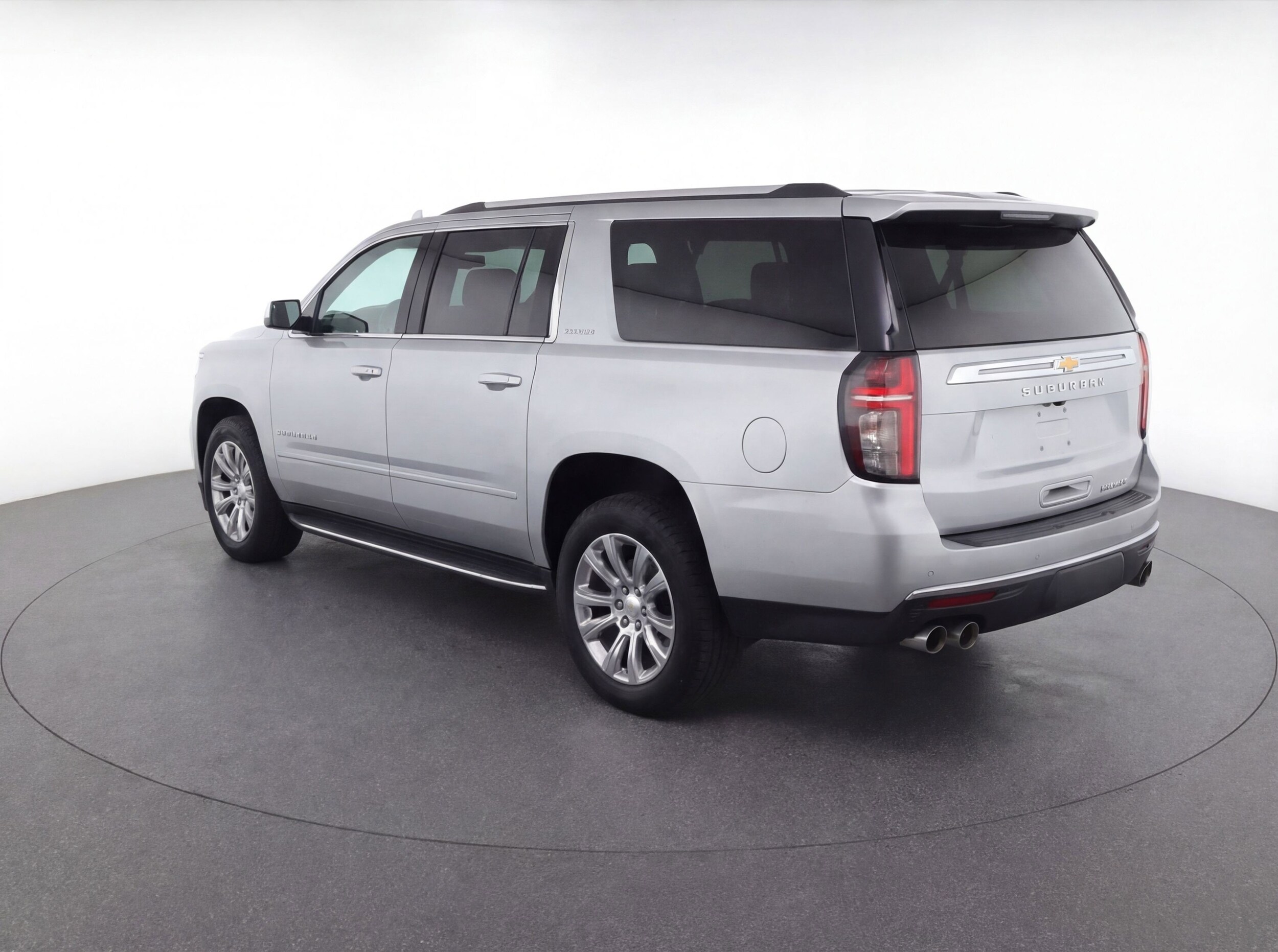 Thumbnail: 2023 Chevrolet Suburban - 6