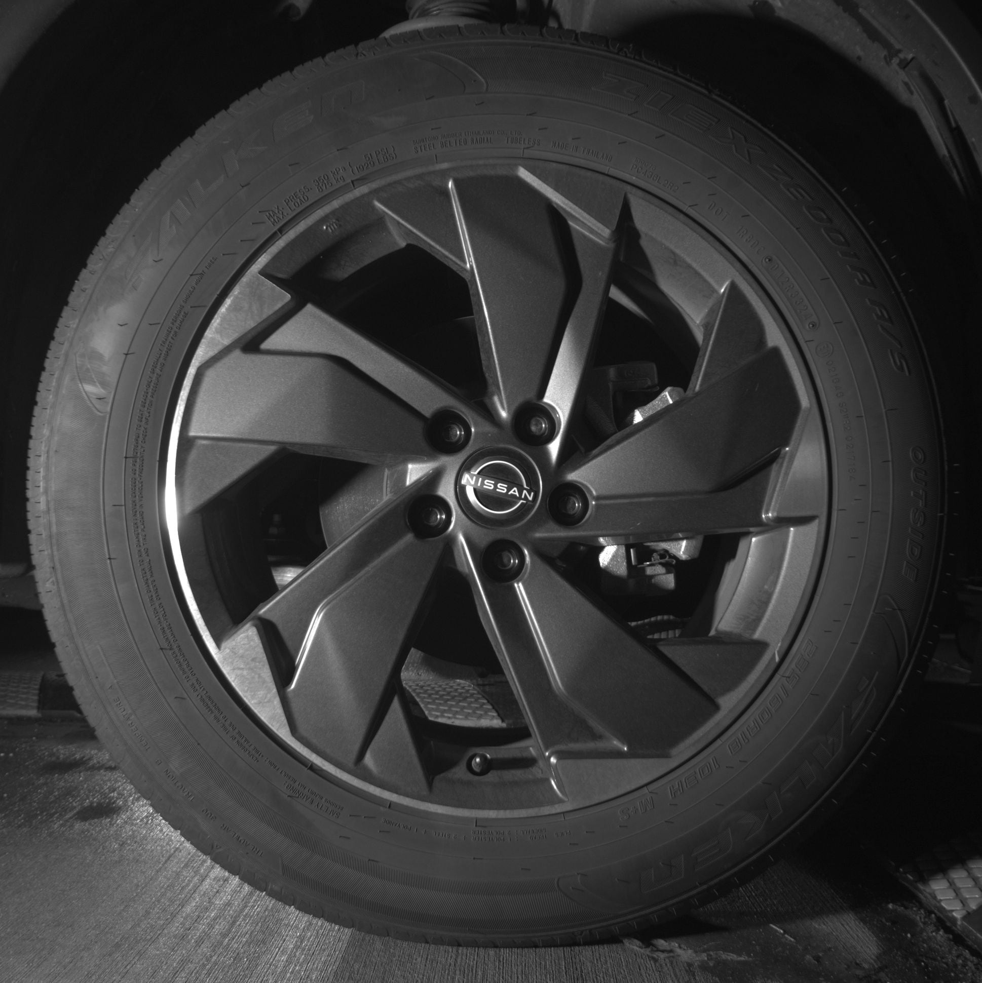 Thumbnail: 2025 Nissan Rogue - 10