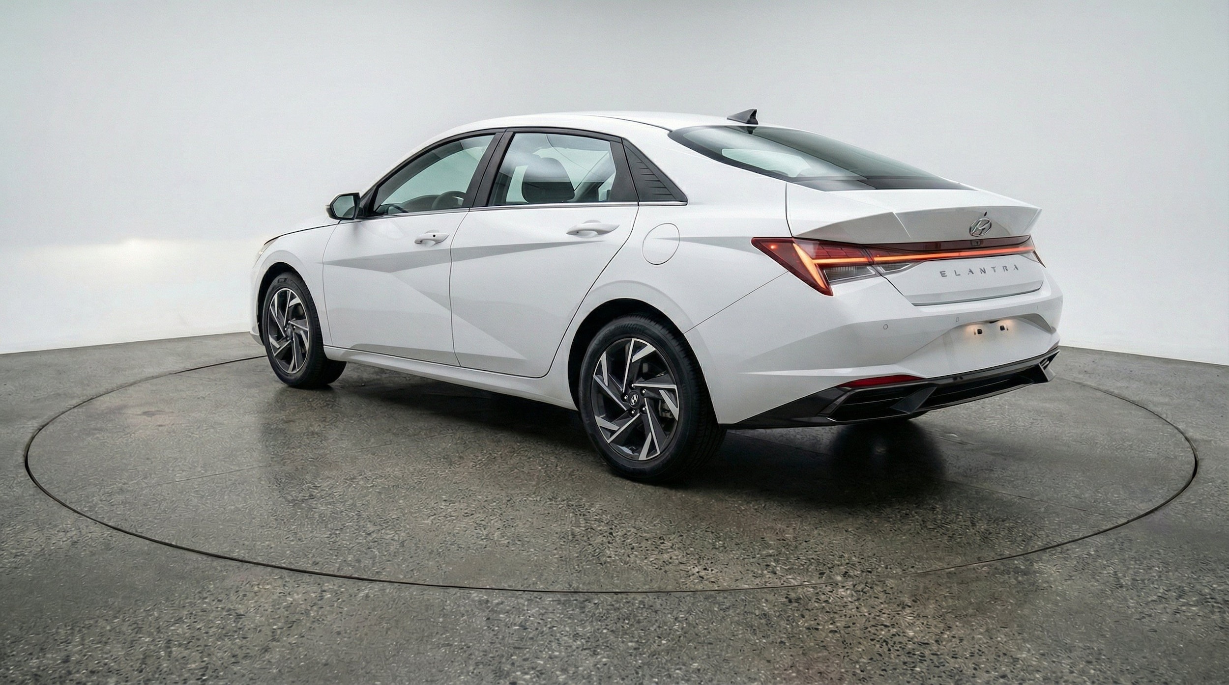 Thumbnail: 2025 Hyundai Elantra - 6