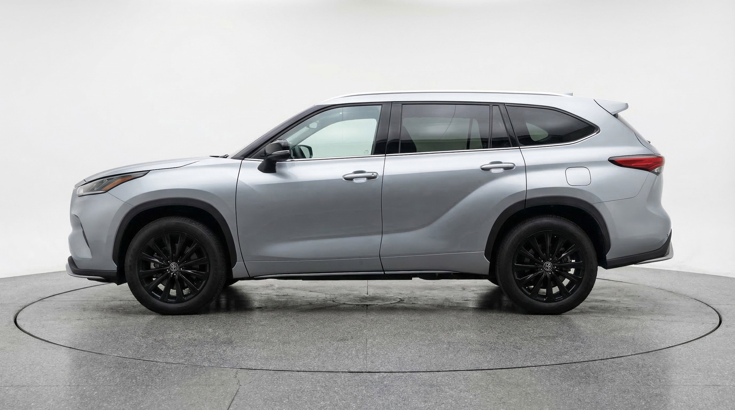 Thumbnail: 2025 Toyota Highlander - 5