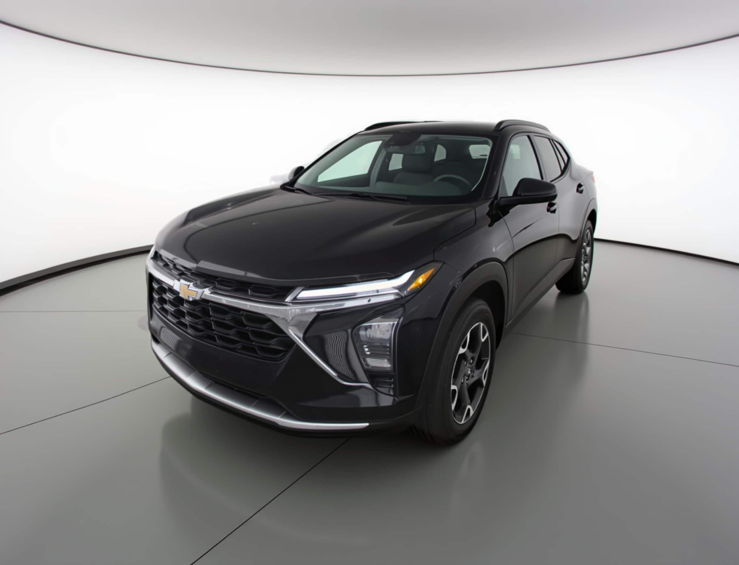 Thumbnail: 2025 Chevrolet Trax - 3