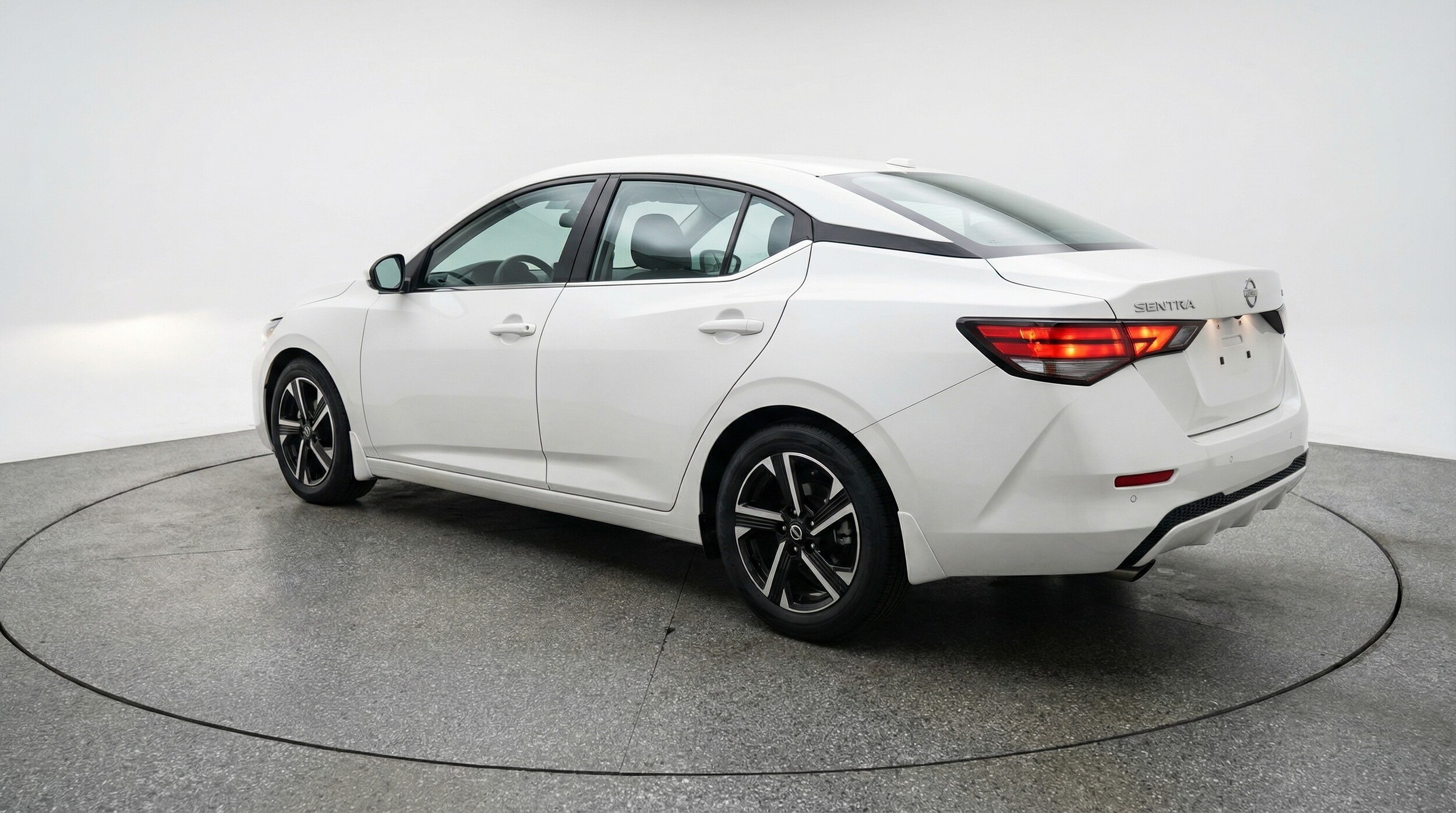 Thumbnail: 2025 Nissan Sentra - 5