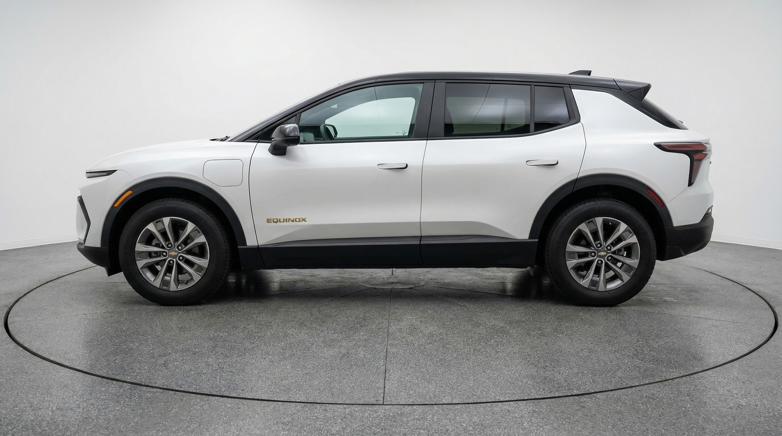 Thumbnail: 2025 Chevrolet Equinox - 4