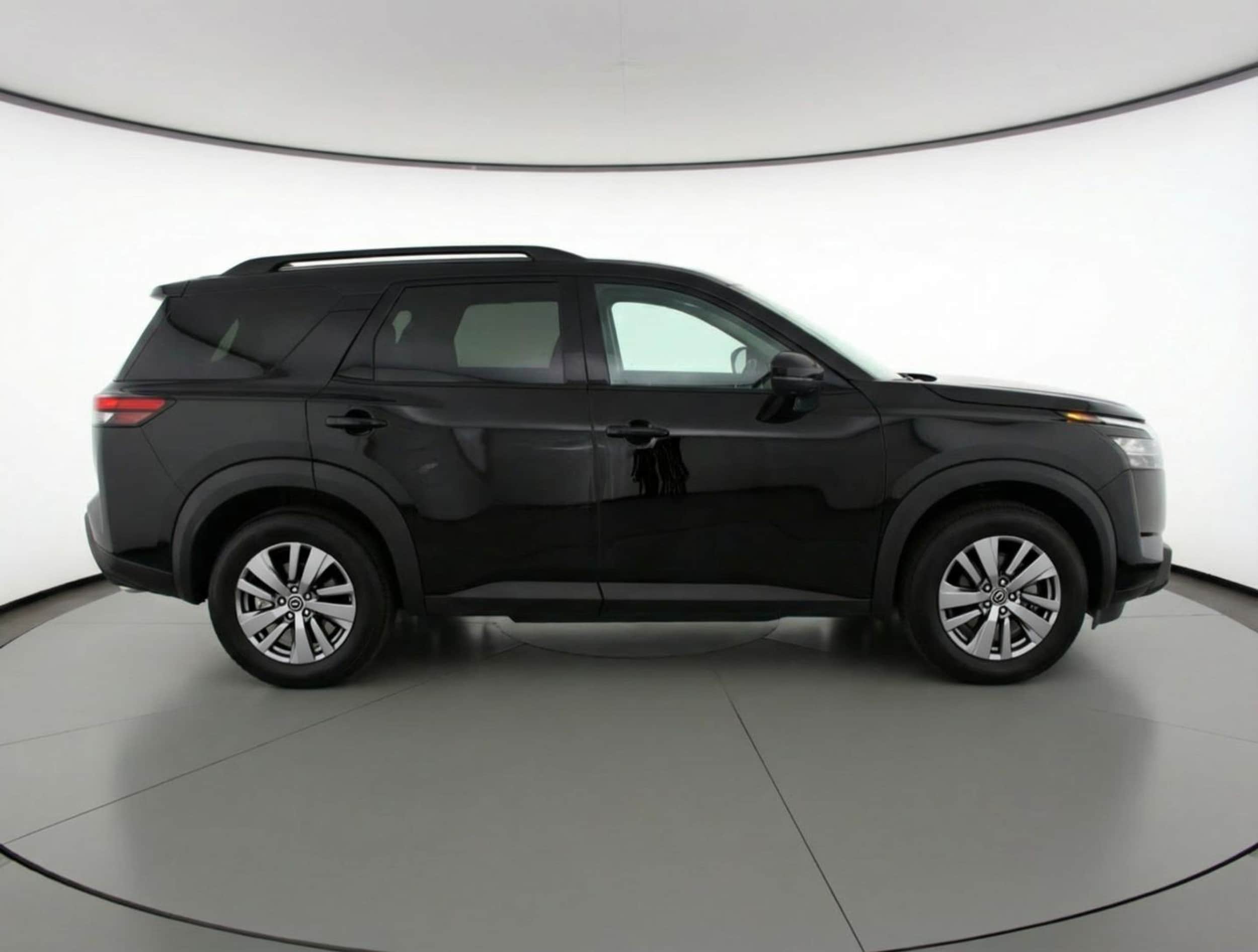 Thumbnail: 2025 Nissan Pathfinder - 8